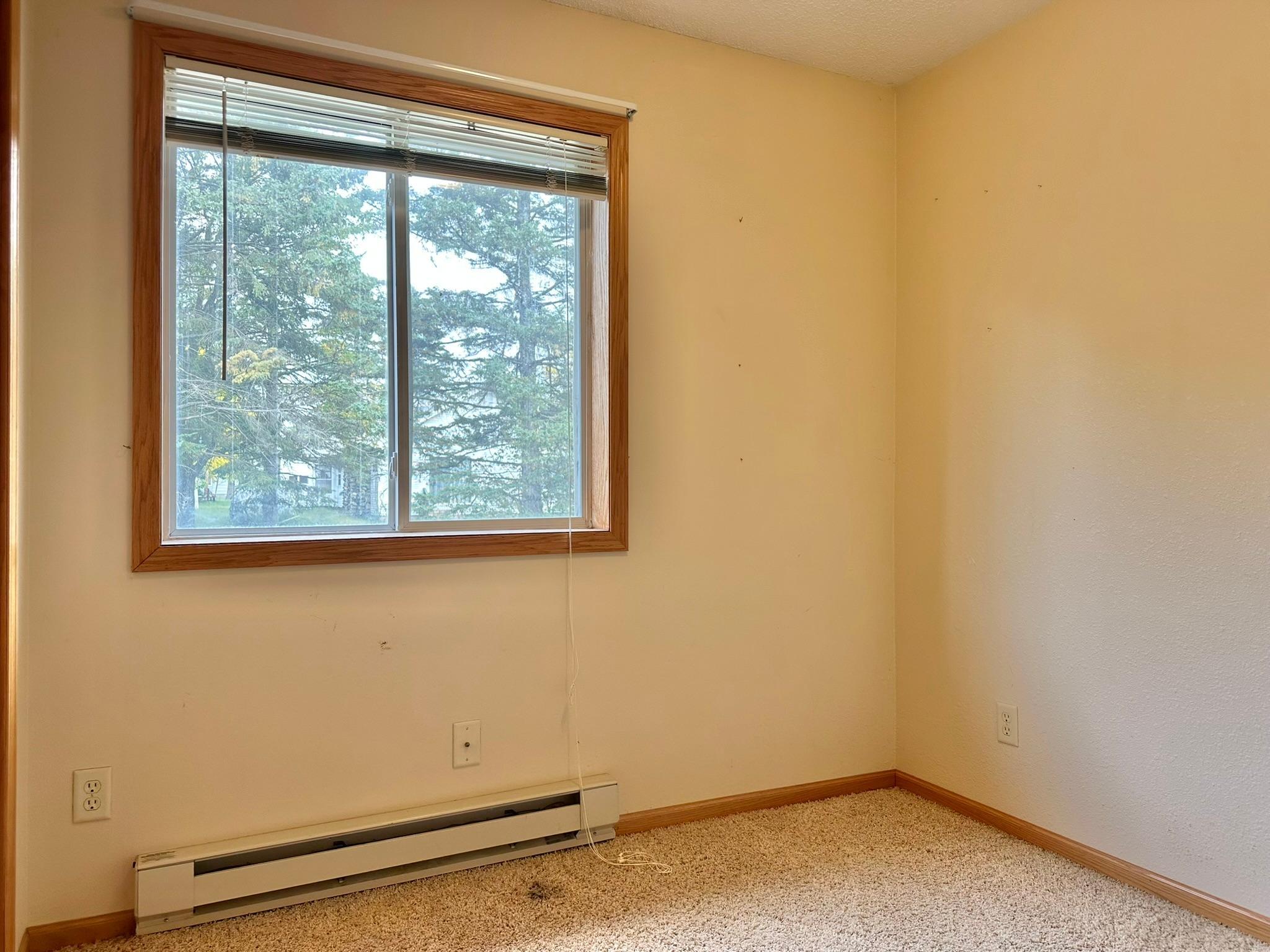 2001 twin home for sale at 806 Pine Street, Unit 5 in Park Rapids, MN — 3 bed, 3 bath (photo 19 of 41)
