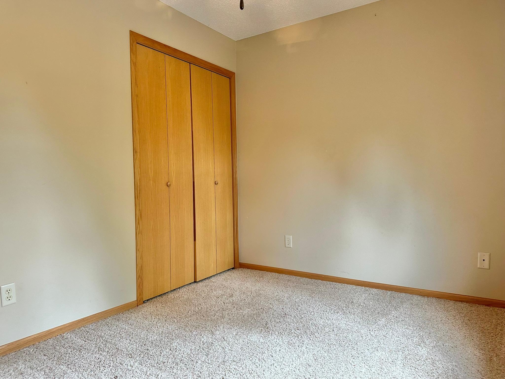 2001 twin home for sale at 806 Pine Street, Unit 5 in Park Rapids, MN — 3 bed, 3 bath (photo 22 of 41)