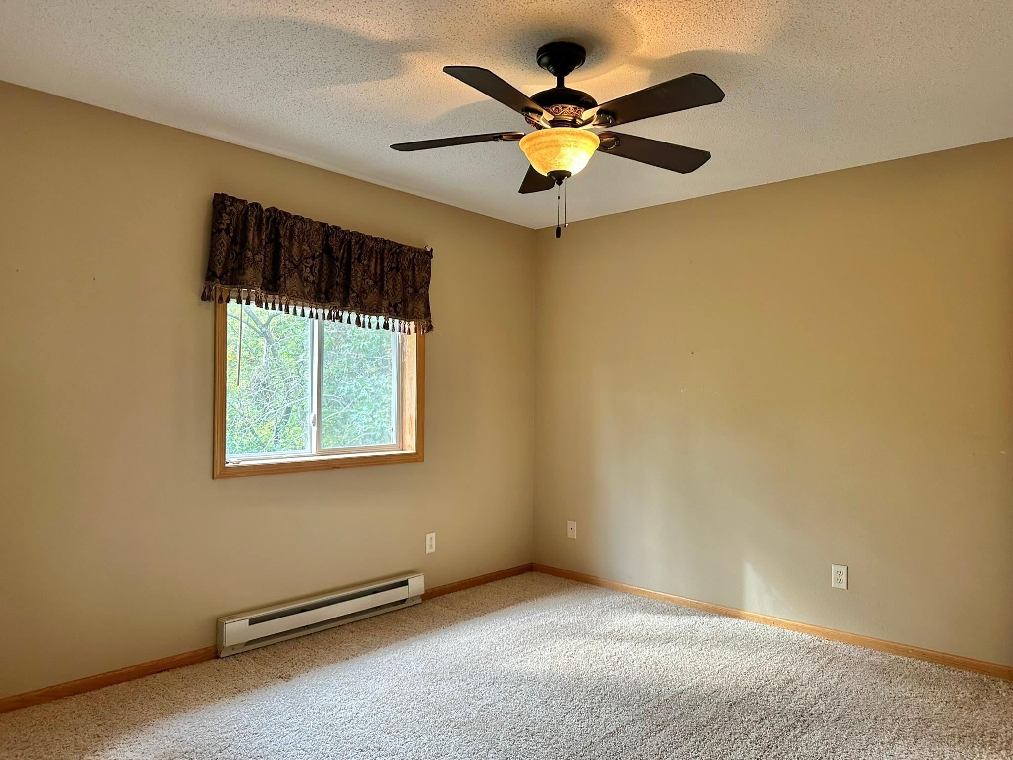 2001 twin home for sale at 806 Pine Street, Unit 5 in Park Rapids, MN — 3 bed, 3 bath (photo 24 of 41)
