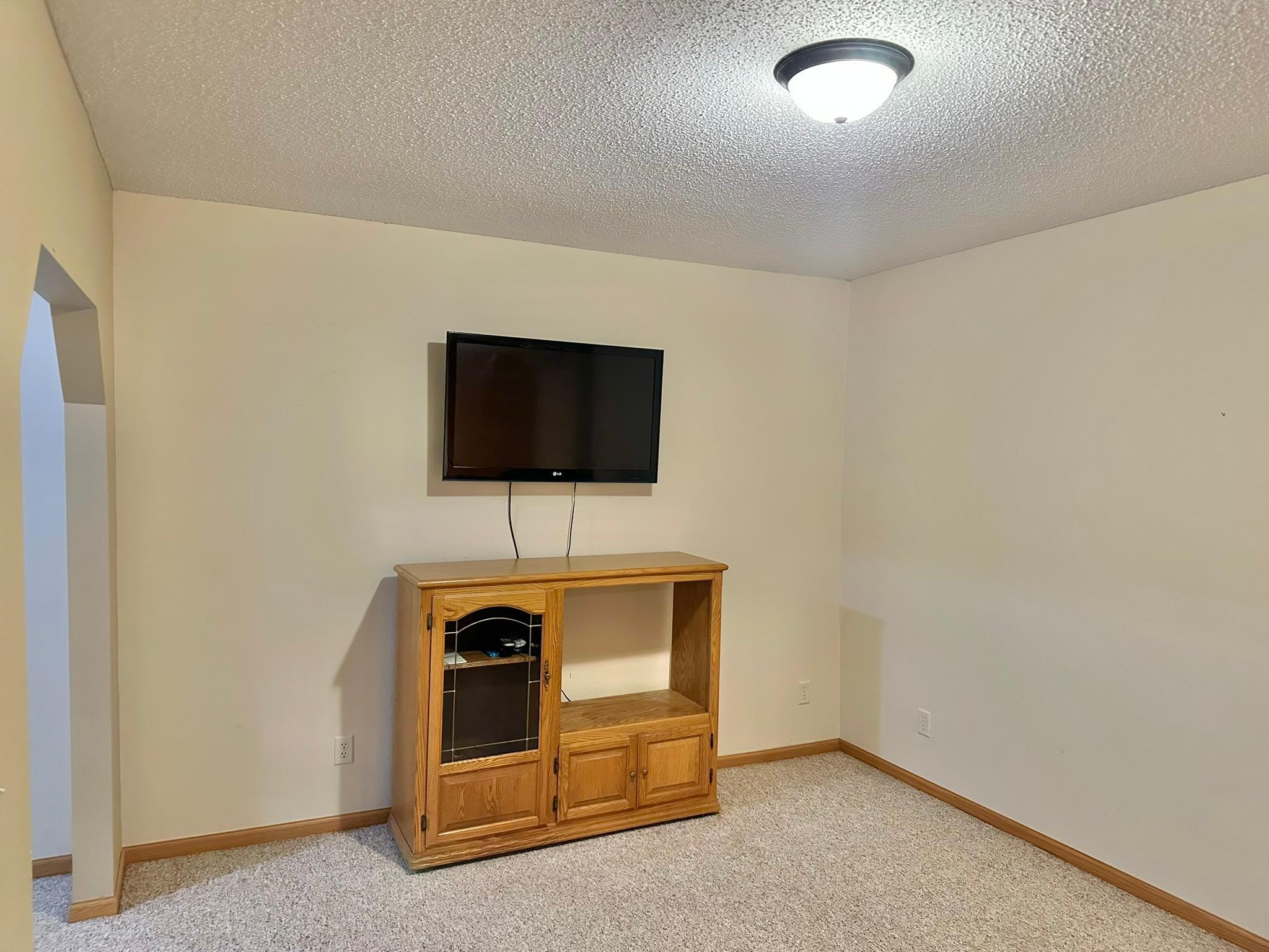 2001 twin home for sale at 806 Pine Street, Unit 5 in Park Rapids, MN — 3 bed, 3 bath (photo 30 of 41)