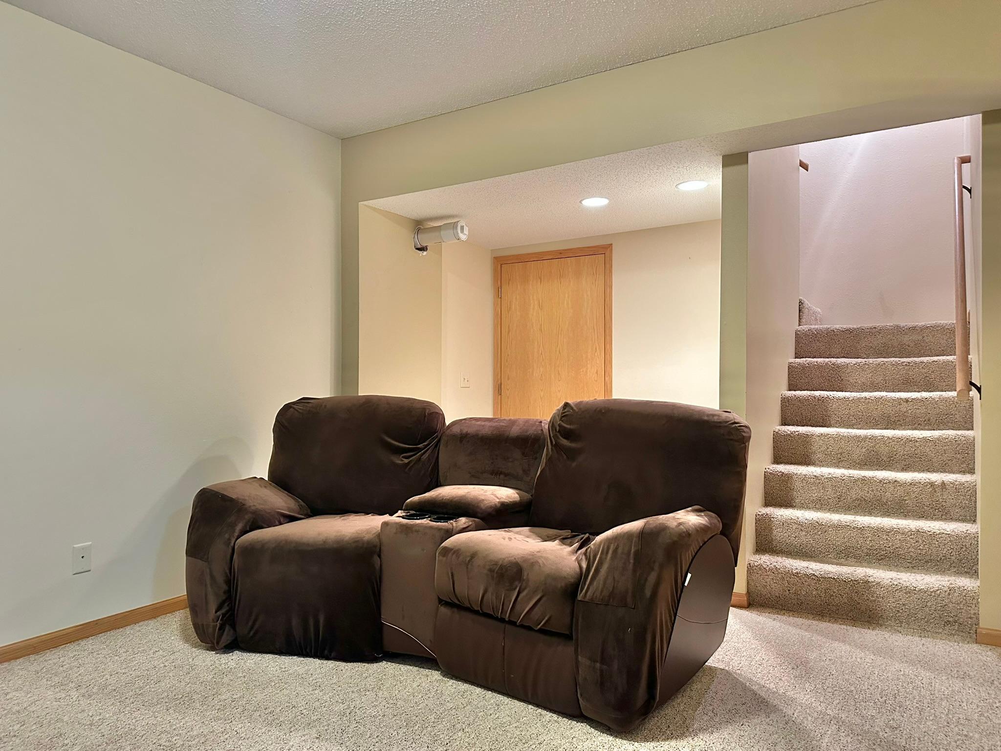 2001 twin home for sale at 806 Pine Street, Unit 5 in Park Rapids, MN — 3 bed, 3 bath (photo 31 of 41)