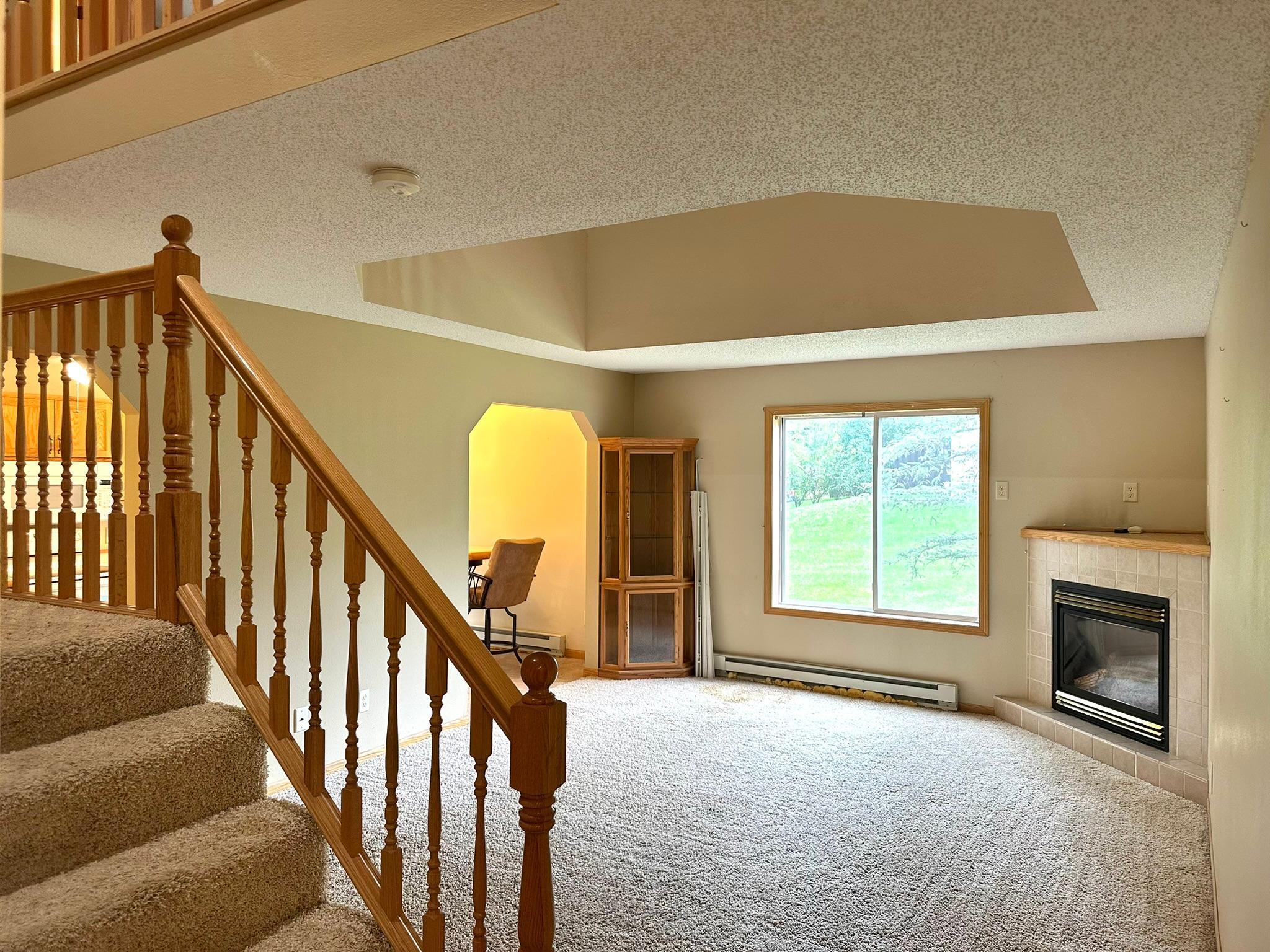2001 twin home for sale at 806 Pine Street, Unit 5 in Park Rapids, MN — 3 bed, 3 bath (photo 7 of 41)