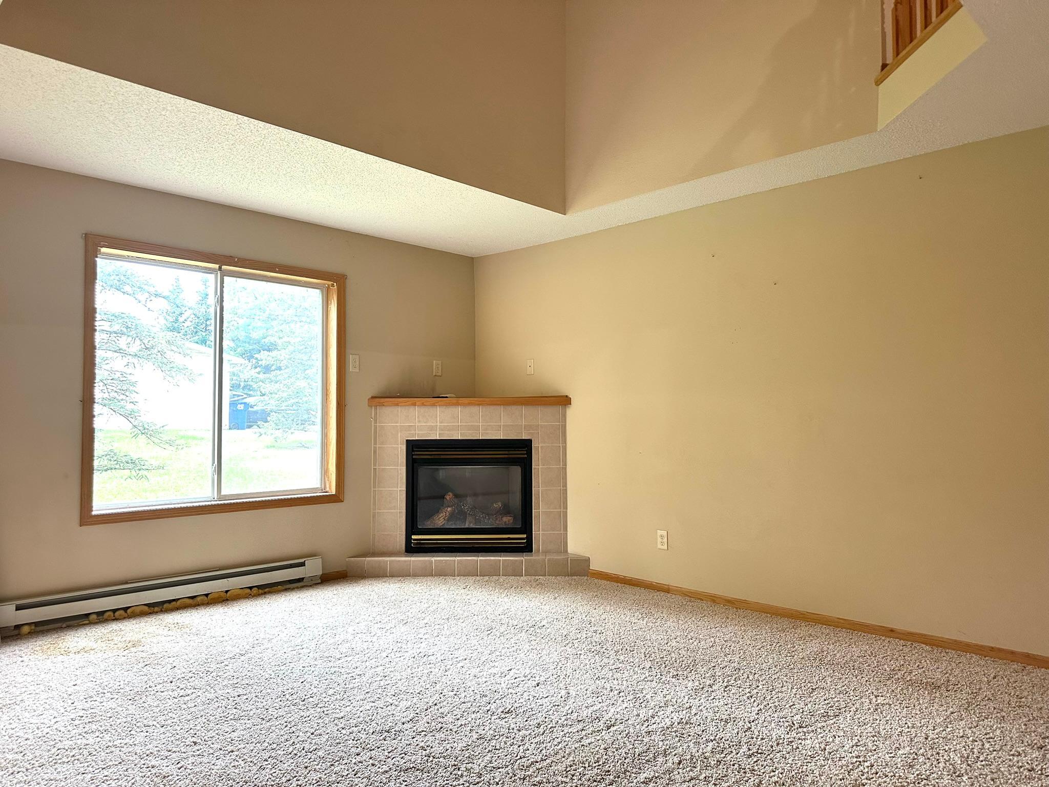 2001 twin home for sale at 806 Pine Street, Unit 5 in Park Rapids, MN — 3 bed, 3 bath (photo 8 of 41)