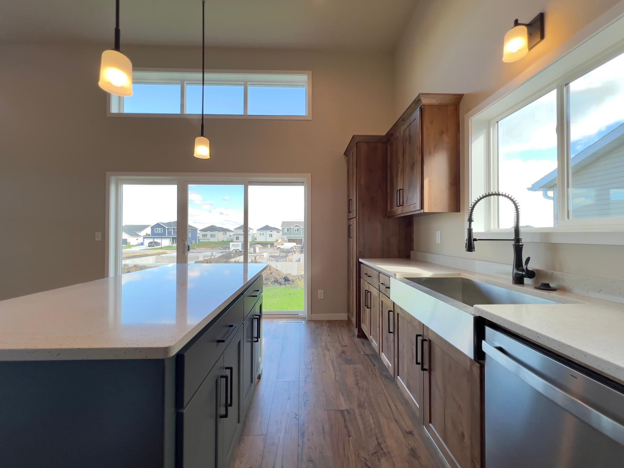 2026 single family home for sale at 6776 32nd Street S in Fargo, ND — 4 bed, 3 bath (photo 12 of 30)