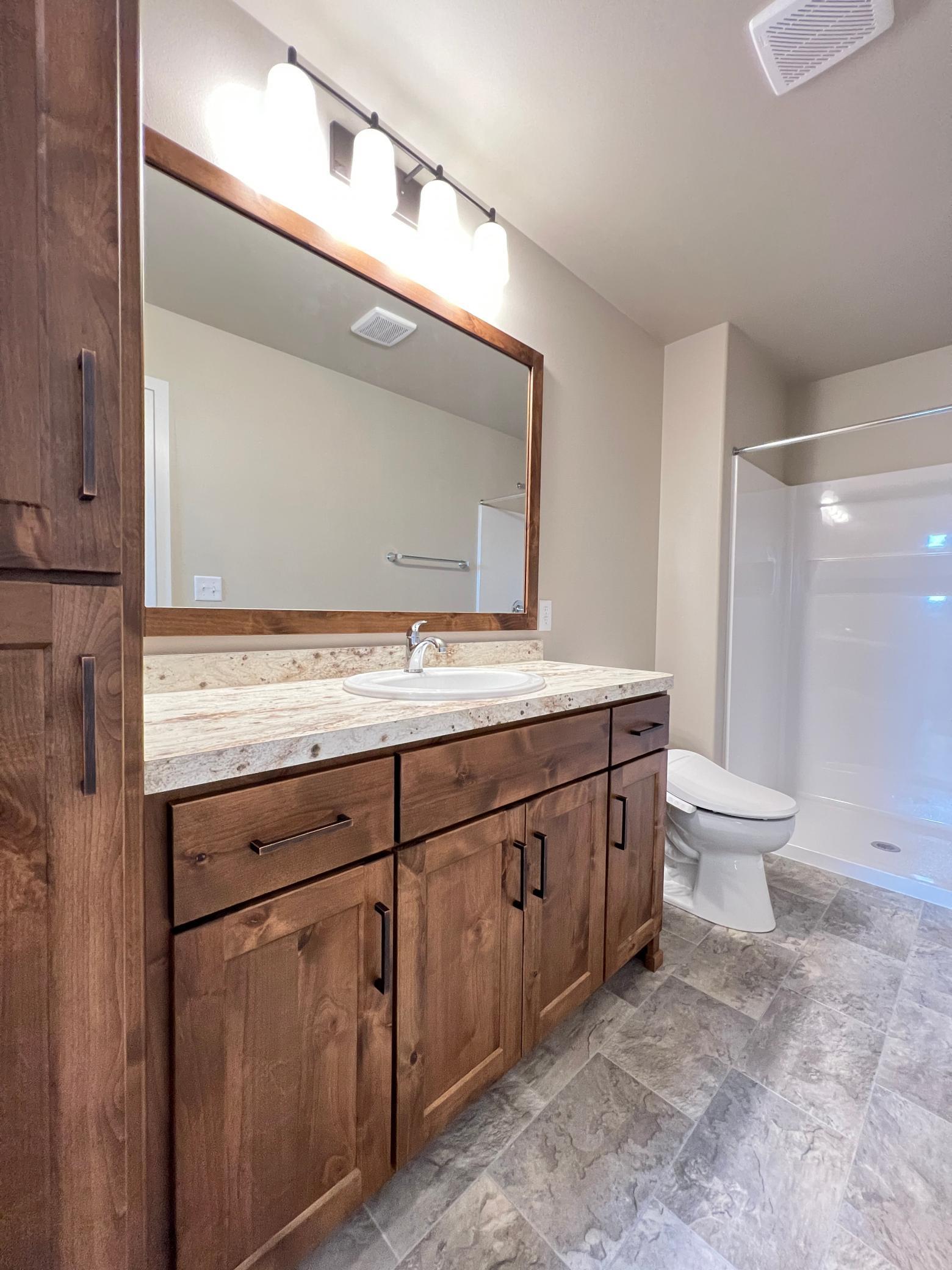 2026 single family home for sale at 6776 32nd Street S in Fargo, ND — 4 bed, 3 bath (photo 19 of 30)