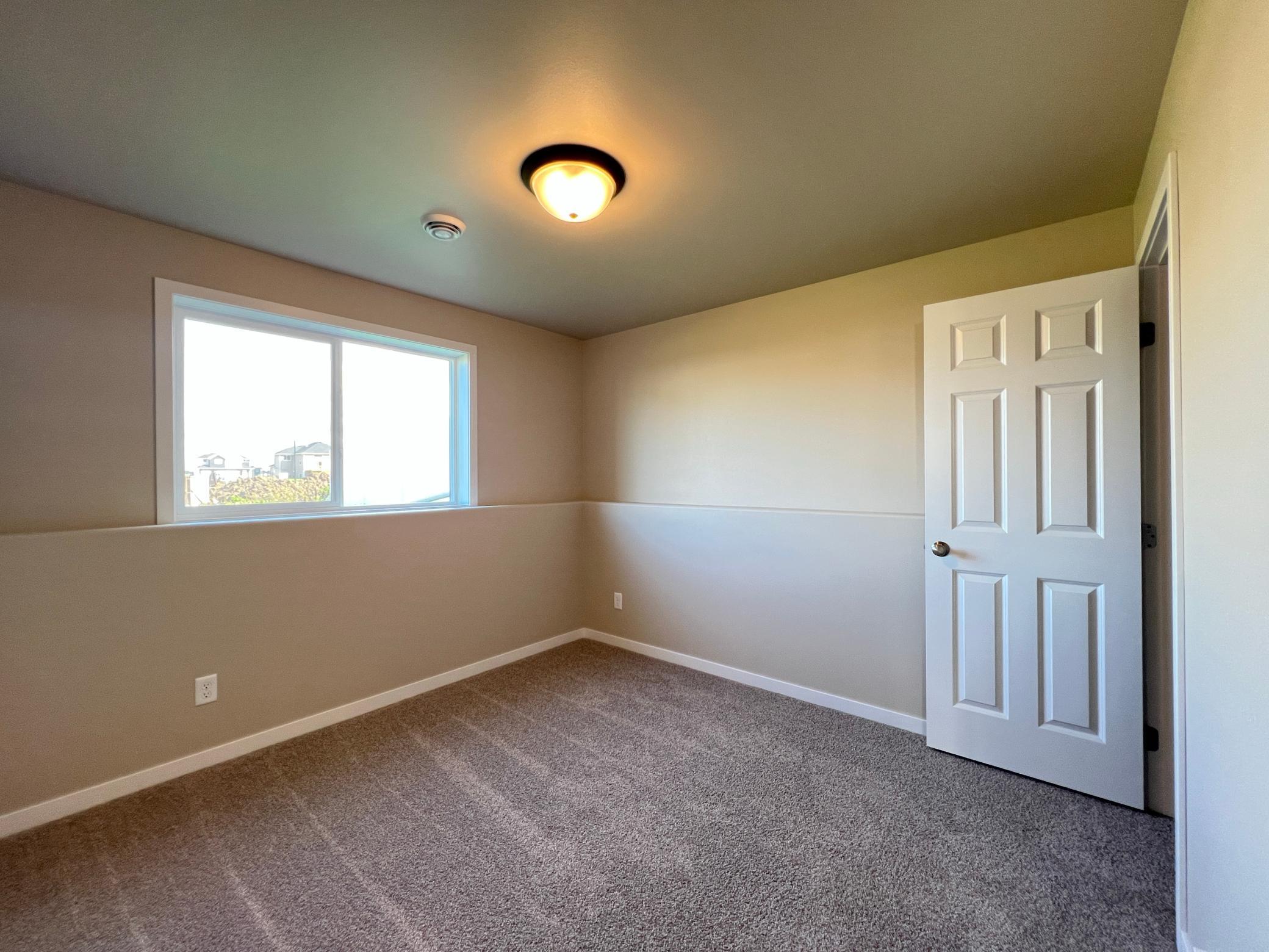 2026 single family home for sale at 6776 32nd Street S in Fargo, ND — 4 bed, 3 bath (photo 28 of 30)