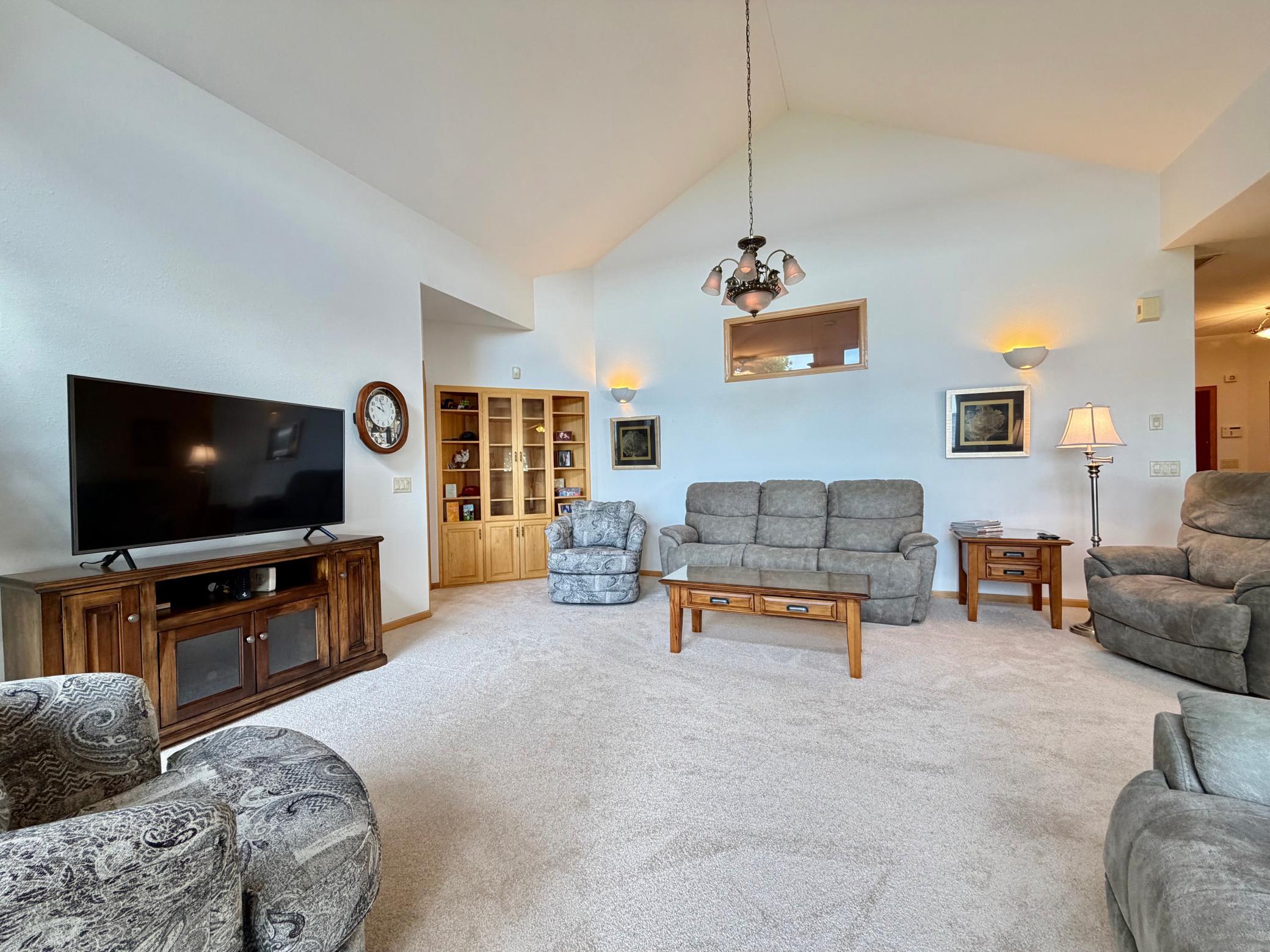 2002 single family home for sale at 41770 Riviera Drive in Ottertail, MN — 2 bed, 2 bath (photo 13 of 53)