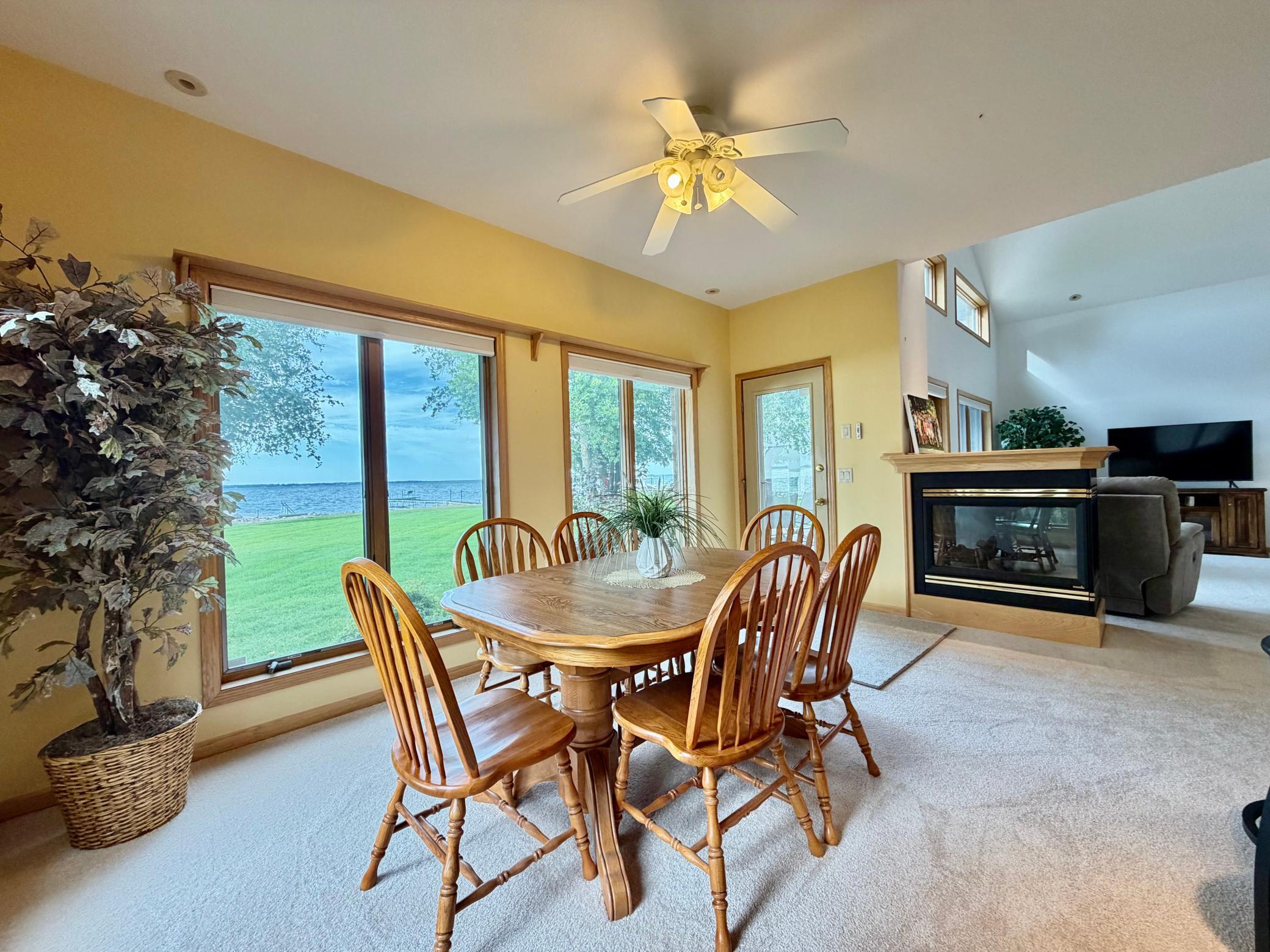 2002 single family home for sale at 41770 Riviera Drive in Ottertail, MN — 2 bed, 2 bath (photo 18 of 53)