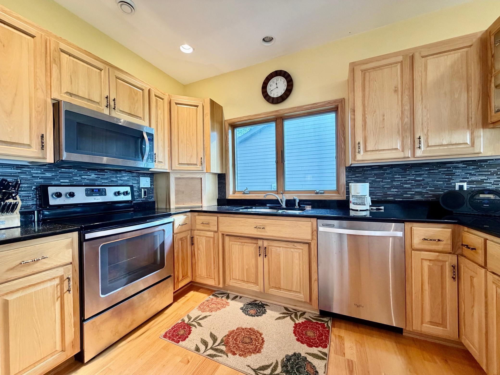 2002 single family home for sale at 41770 Riviera Drive in Ottertail, MN — 2 bed, 2 bath (photo 21 of 53)