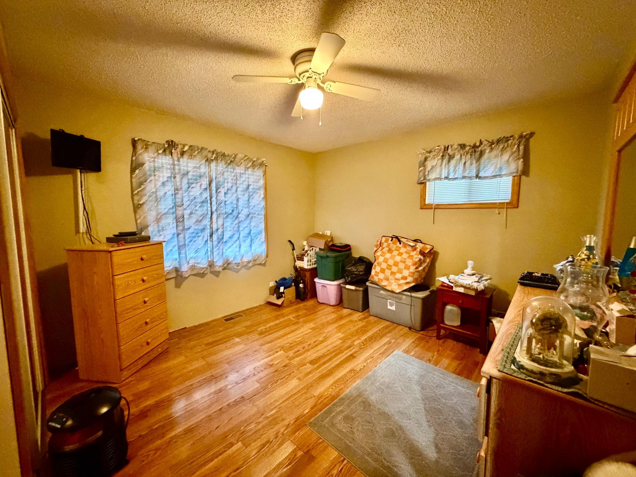 2005 single family home for sale at 37742 N Eagle Lake Road in Battle Lake, MN — 2 bed, 1 bath (photo 16 of 19)