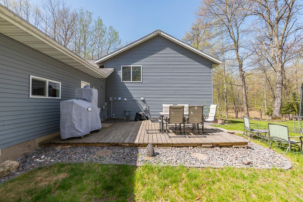 2004 single family home for sale at 8080 County Road 127 in Brainerd, MN — 4 bed, 3 bath (photo 44 of 50)