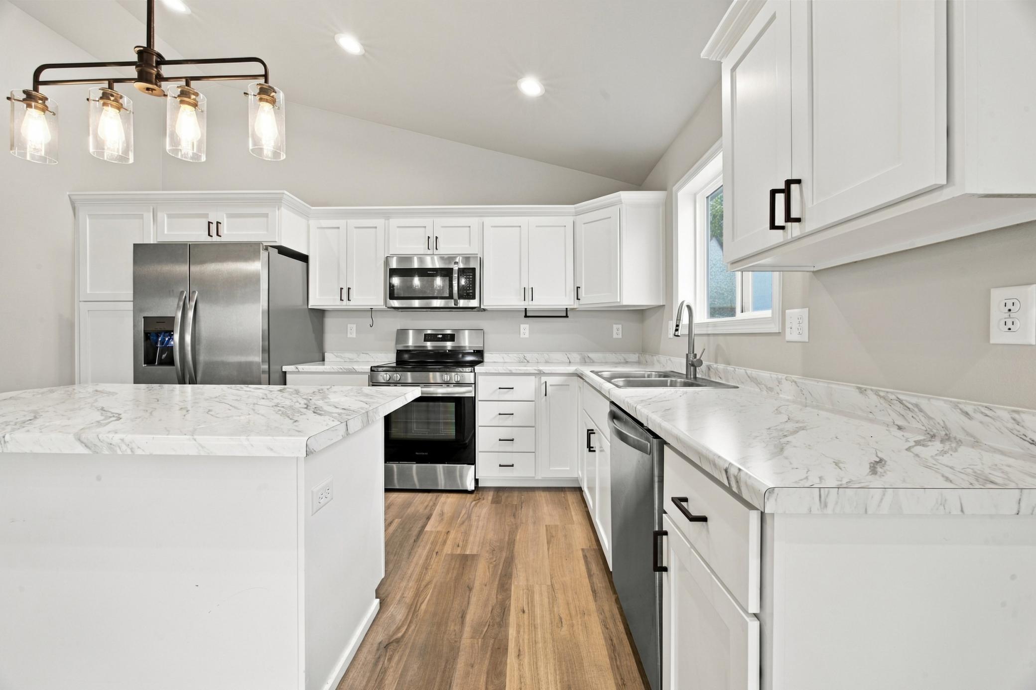 2023 single family home for sale at 7691 Cub Creek Way in Horace, ND — 3 bed, 2 bath (photo 11 of 27)