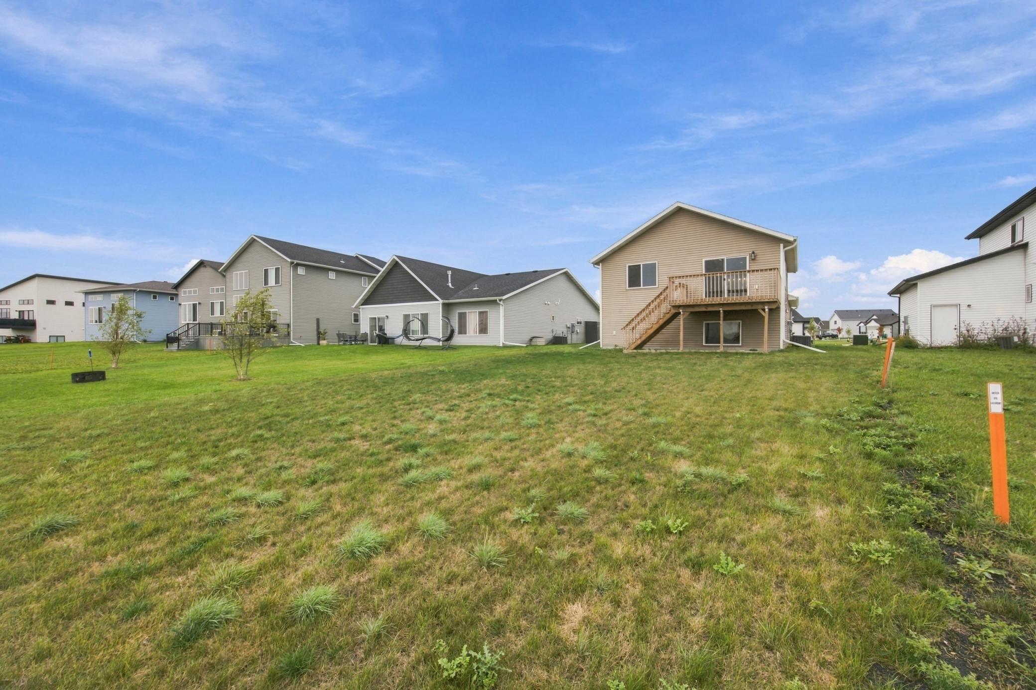 2023 single family home for sale at 7691 Cub Creek Way in Horace, ND — 3 bed, 2 bath (photo 5 of 27)