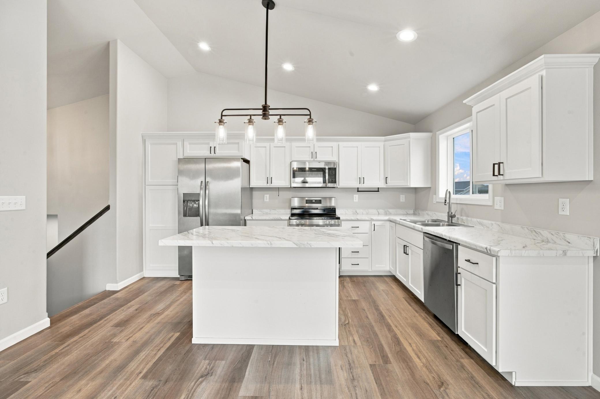 2023 single family home for sale at 7691 Cub Creek Way in Horace, ND — 3 bed, 2 bath (photo 9 of 27)
