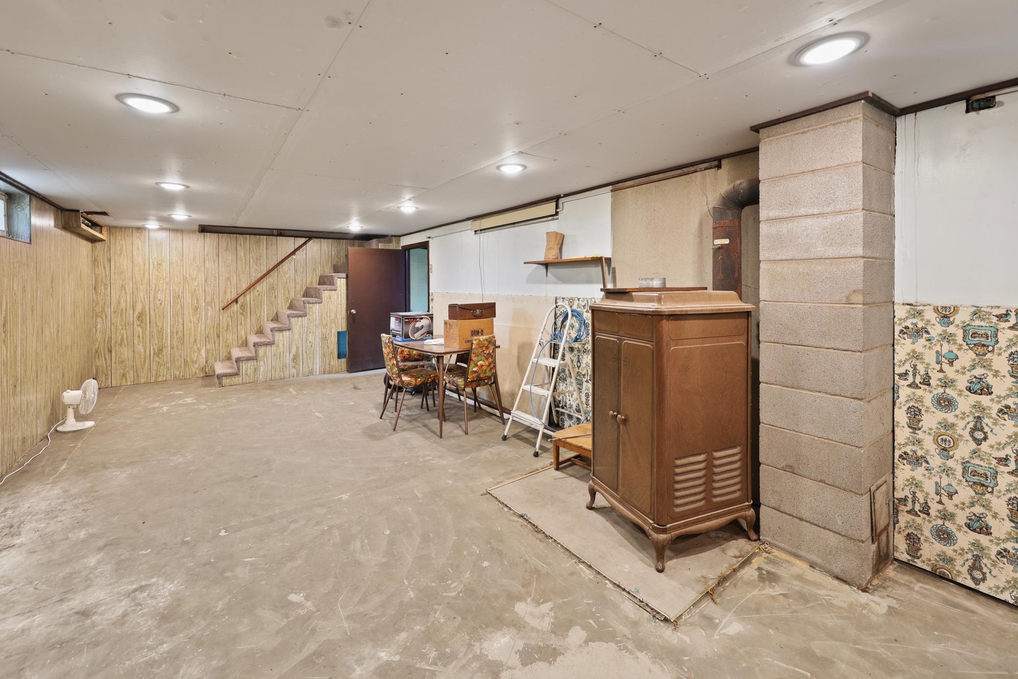 1972 single family home for sale at 3653 County Road 7 SW in Kensington, MN — 3 bed, 2 bath (photo 41 of 76)