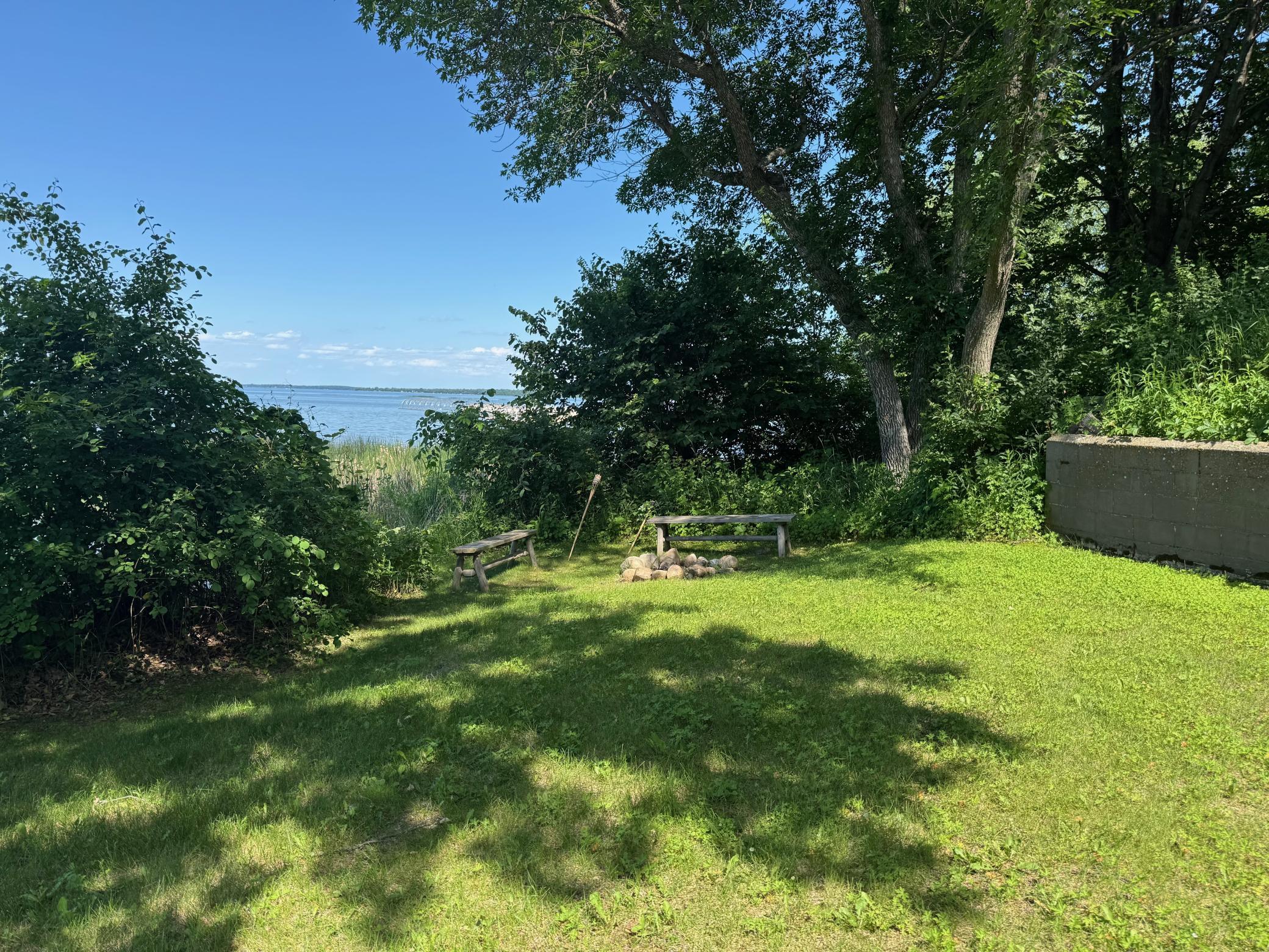 1998 single family home for sale at 507 E Front Street in Battle Lake, MN — 5 bed, 3 bath (photo 11 of 97)