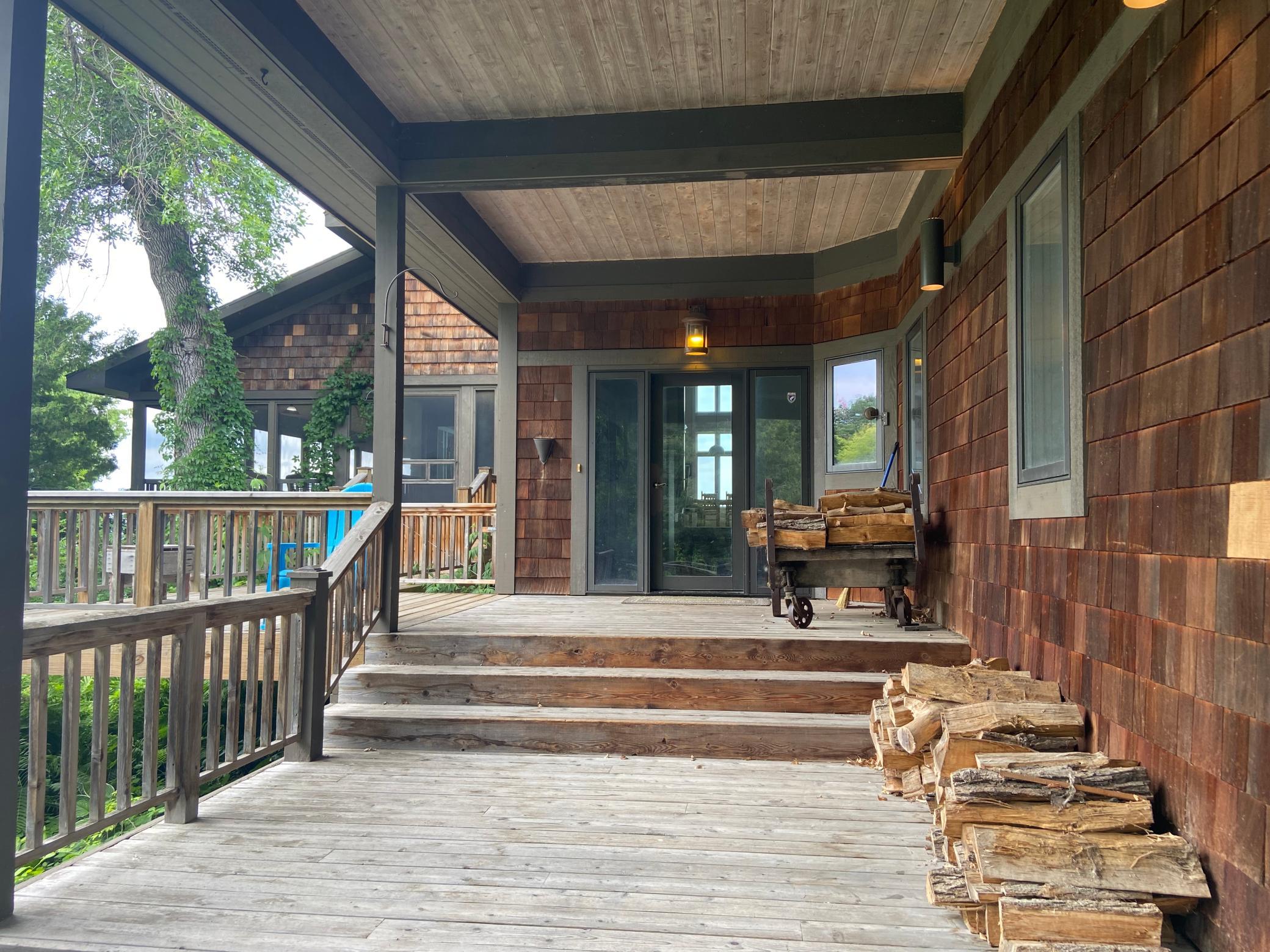 1998 single family home for sale at 507 E Front Street in Battle Lake, MN — 5 bed, 3 bath (photo 5 of 97)