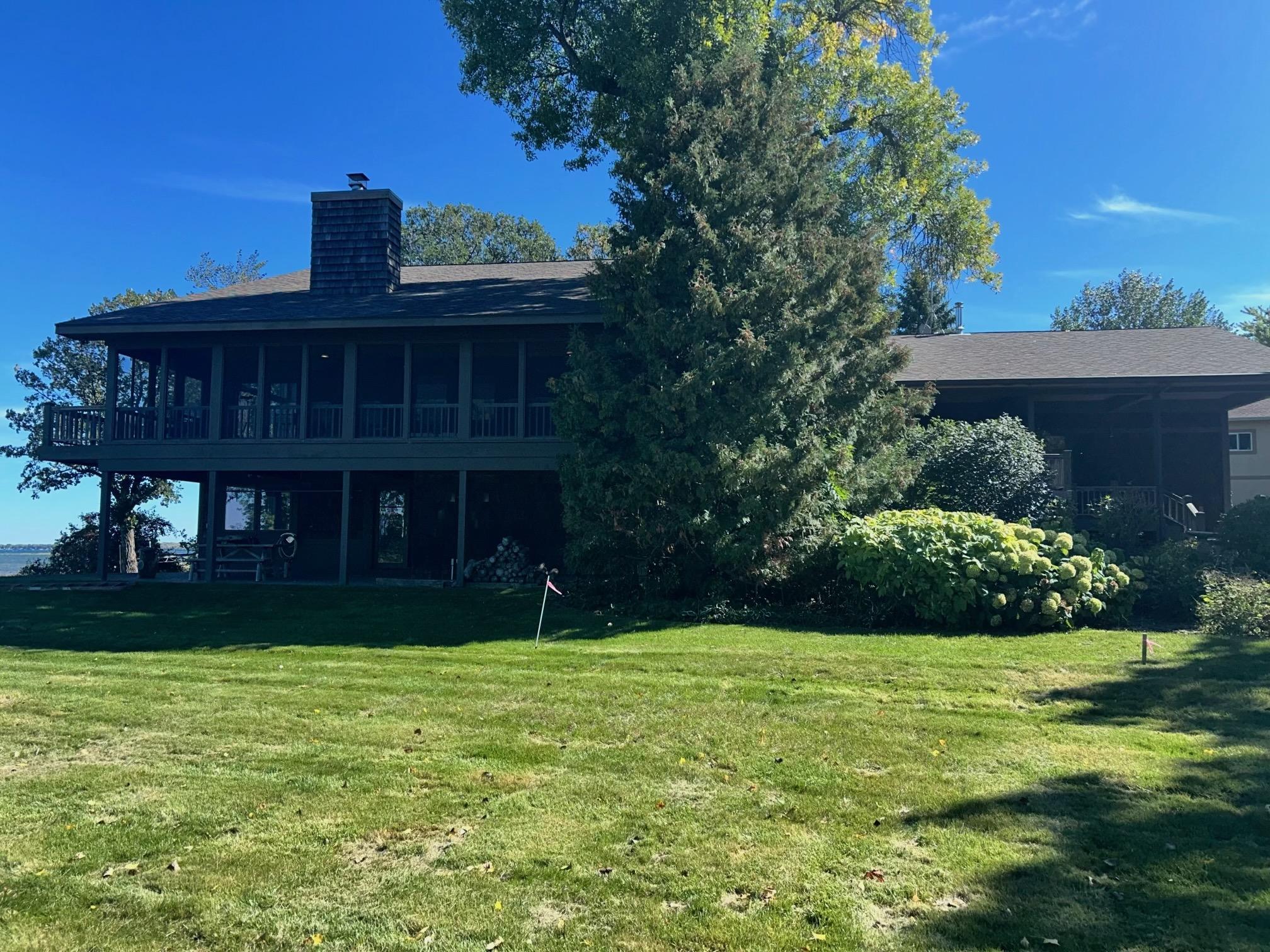 1998 single family home for sale at 507 E Front Street in Battle Lake, MN — 5 bed, 3 bath (photo 9 of 97)