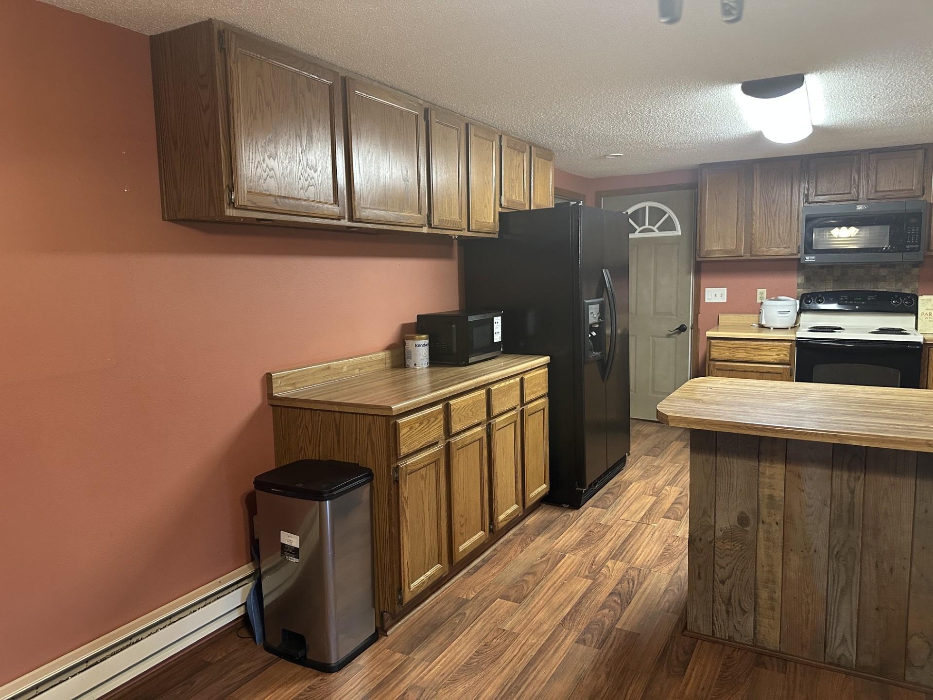 1957 single family home for sale at 408 3rd Avenue NW in LaMoure, ND — 3 bed, 2 bath (photo 9 of 46)