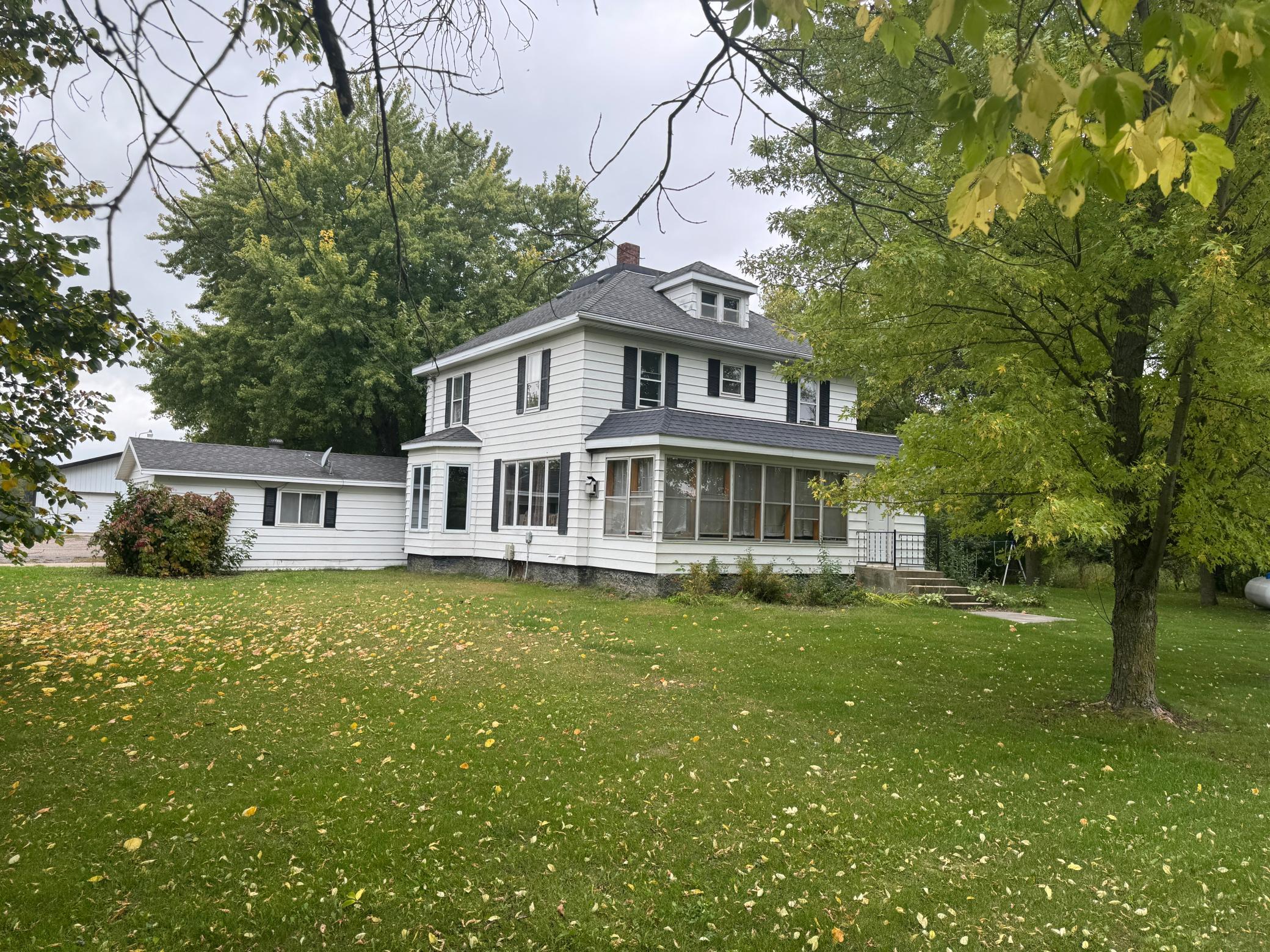 1914 single family home for sale at 26579 US Highway 71 in Sebeka, MN — 5 bed, 2 bath