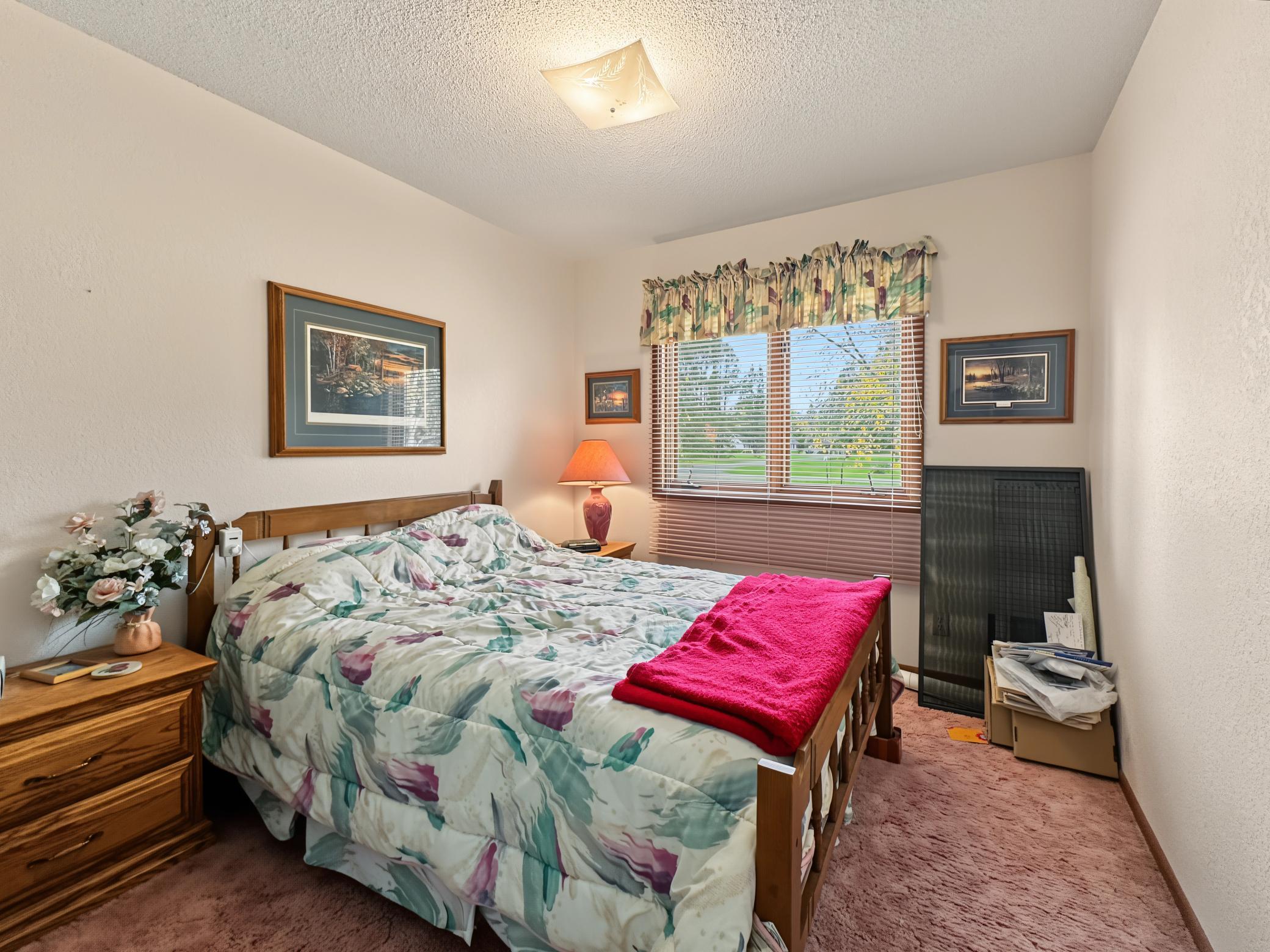 1988 single family home for sale at 33210 593rd Avenue in Warroad, MN — 3 bed, 1 bath (photo 10 of 21)