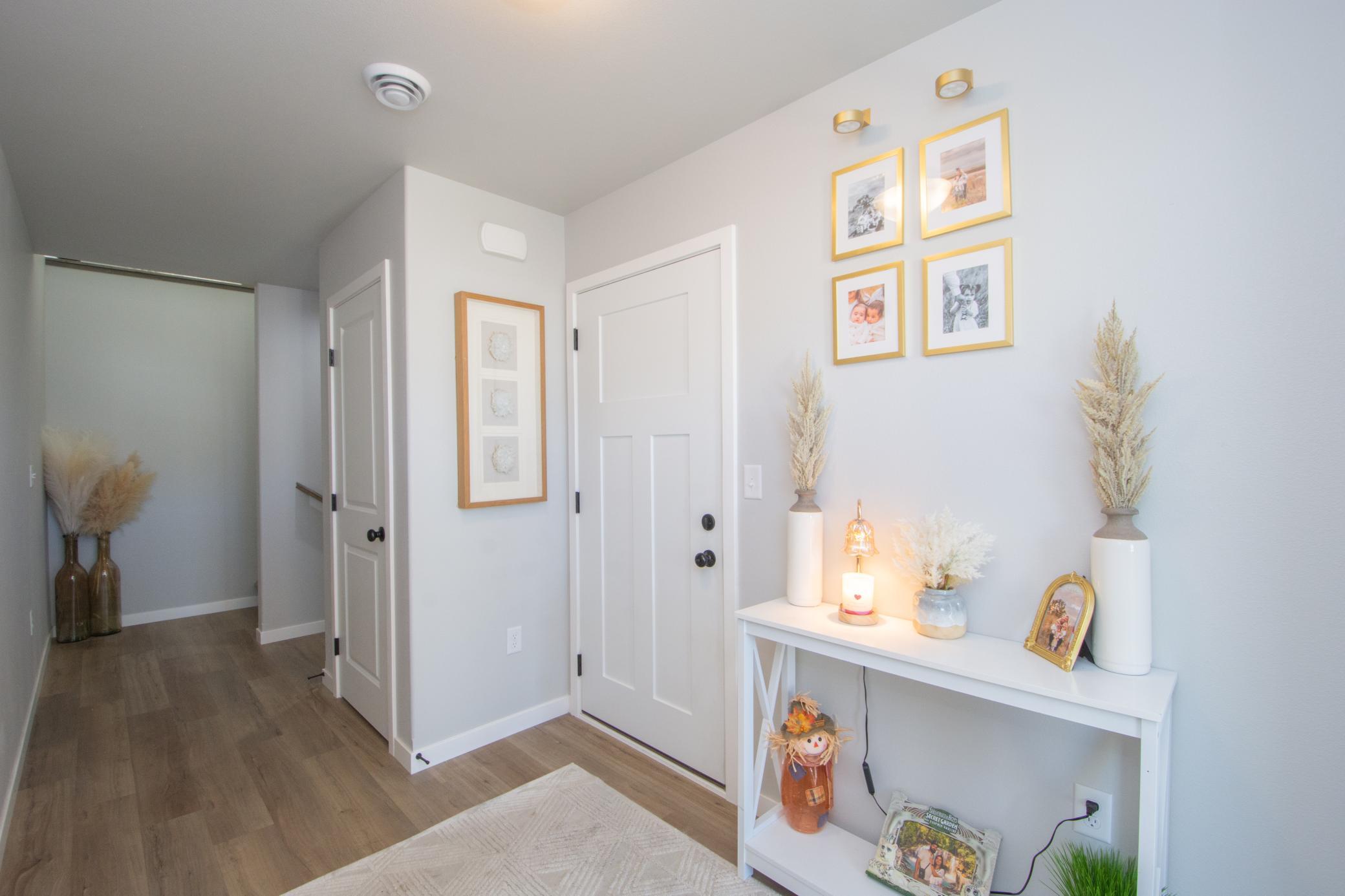2025 single family home for sale at 6216 86th Avenue S in Horace, ND — 4 bed, 3 bath (photo 2 of 46)