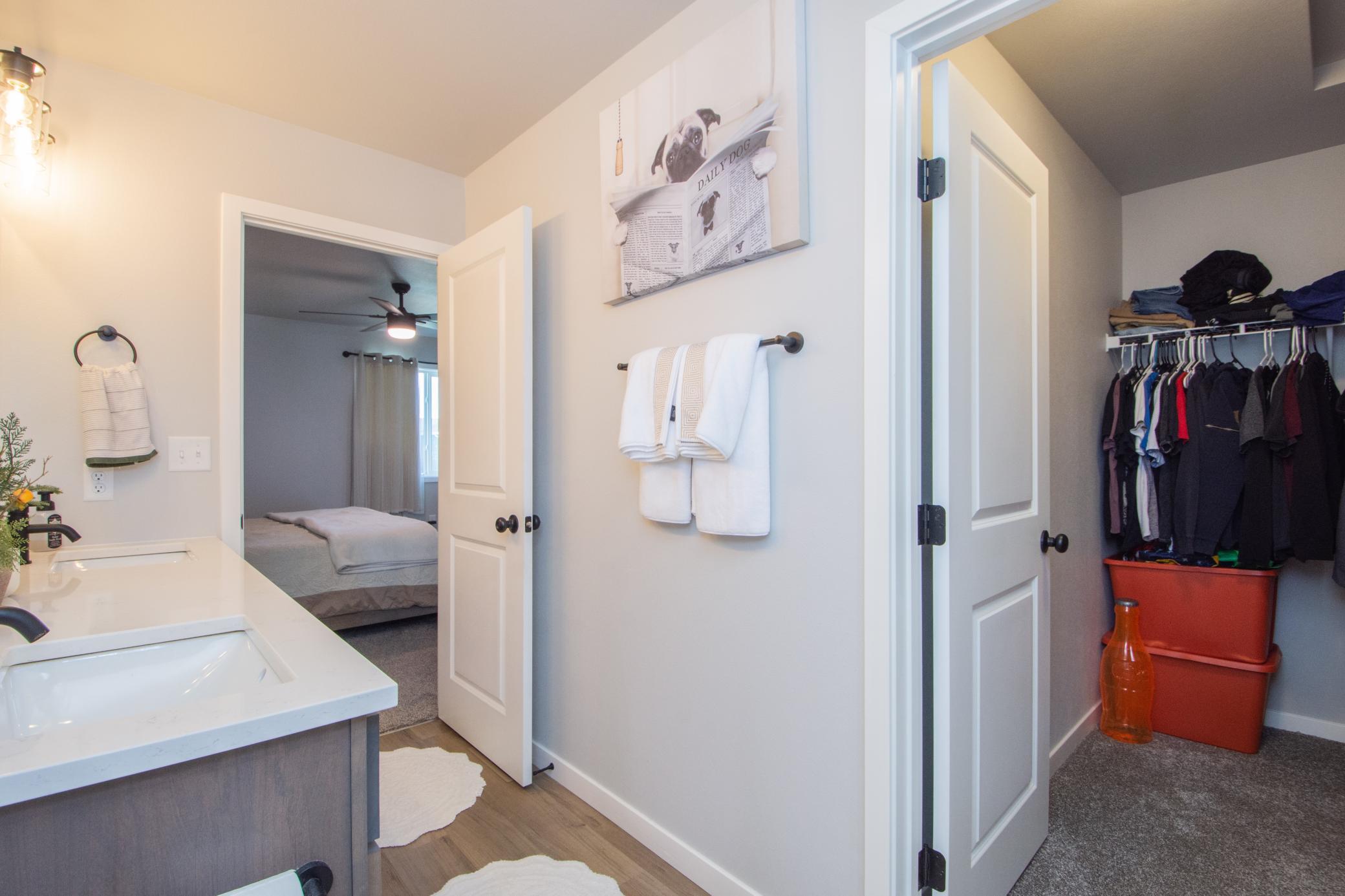2025 single family home for sale at 6216 86th Avenue S in Horace, ND — 4 bed, 3 bath (photo 21 of 46)