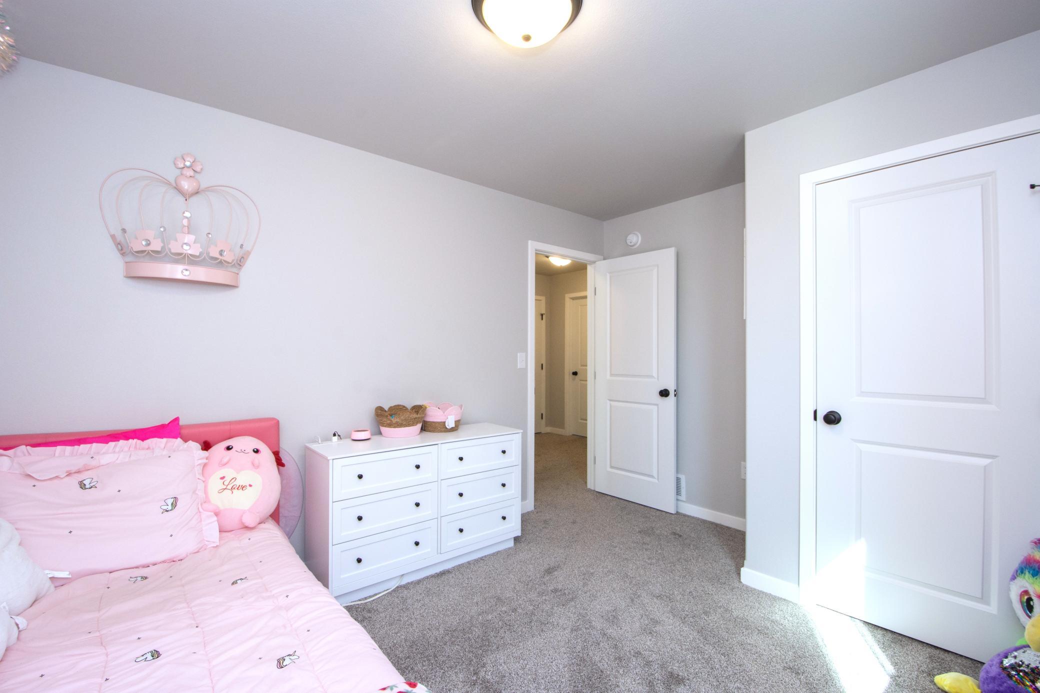 2025 single family home for sale at 6216 86th Avenue S in Horace, ND — 4 bed, 3 bath (photo 26 of 46)