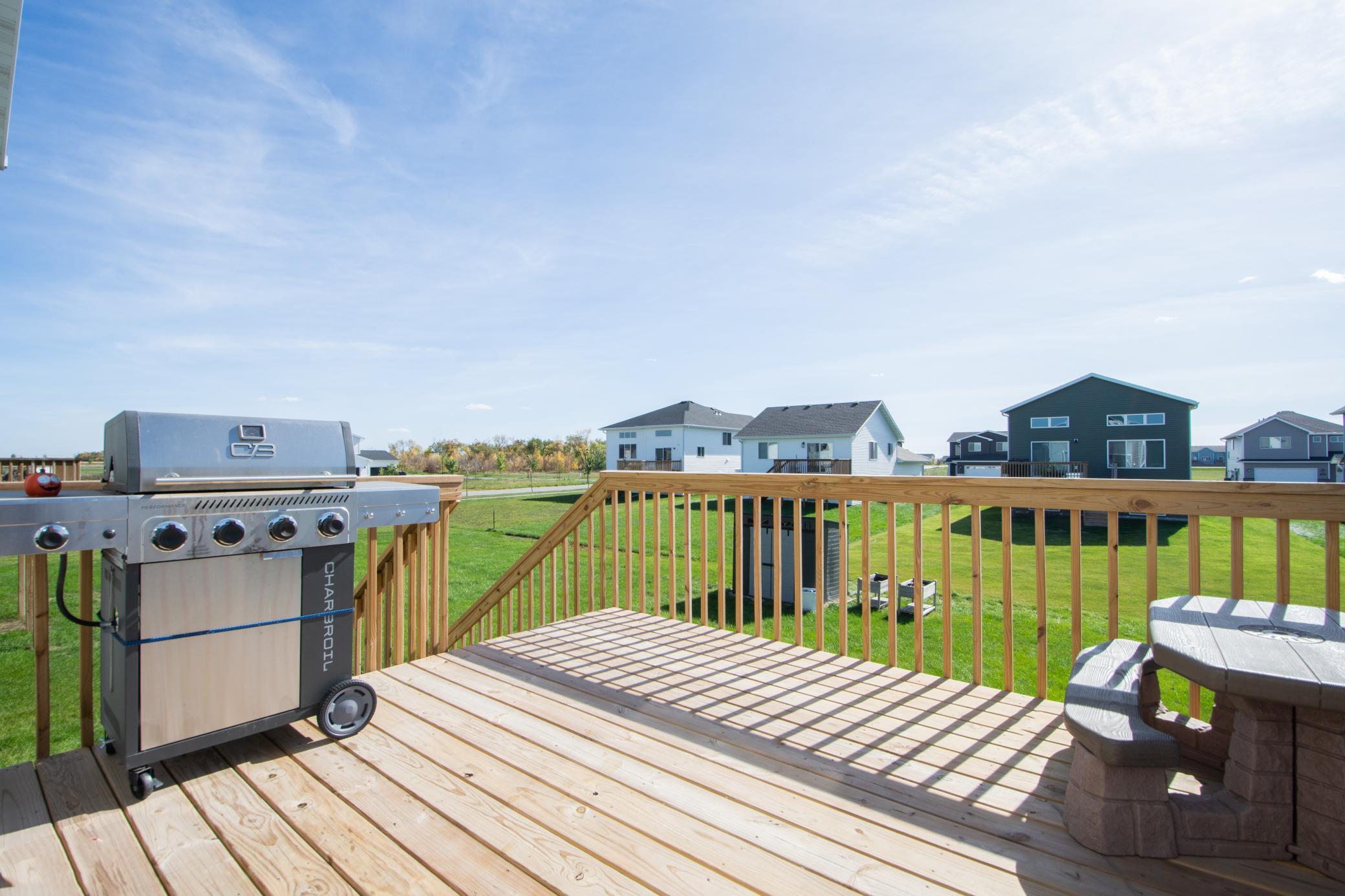 2025 single family home for sale at 6216 86th Avenue S in Horace, ND — 4 bed, 3 bath (photo 42 of 46)