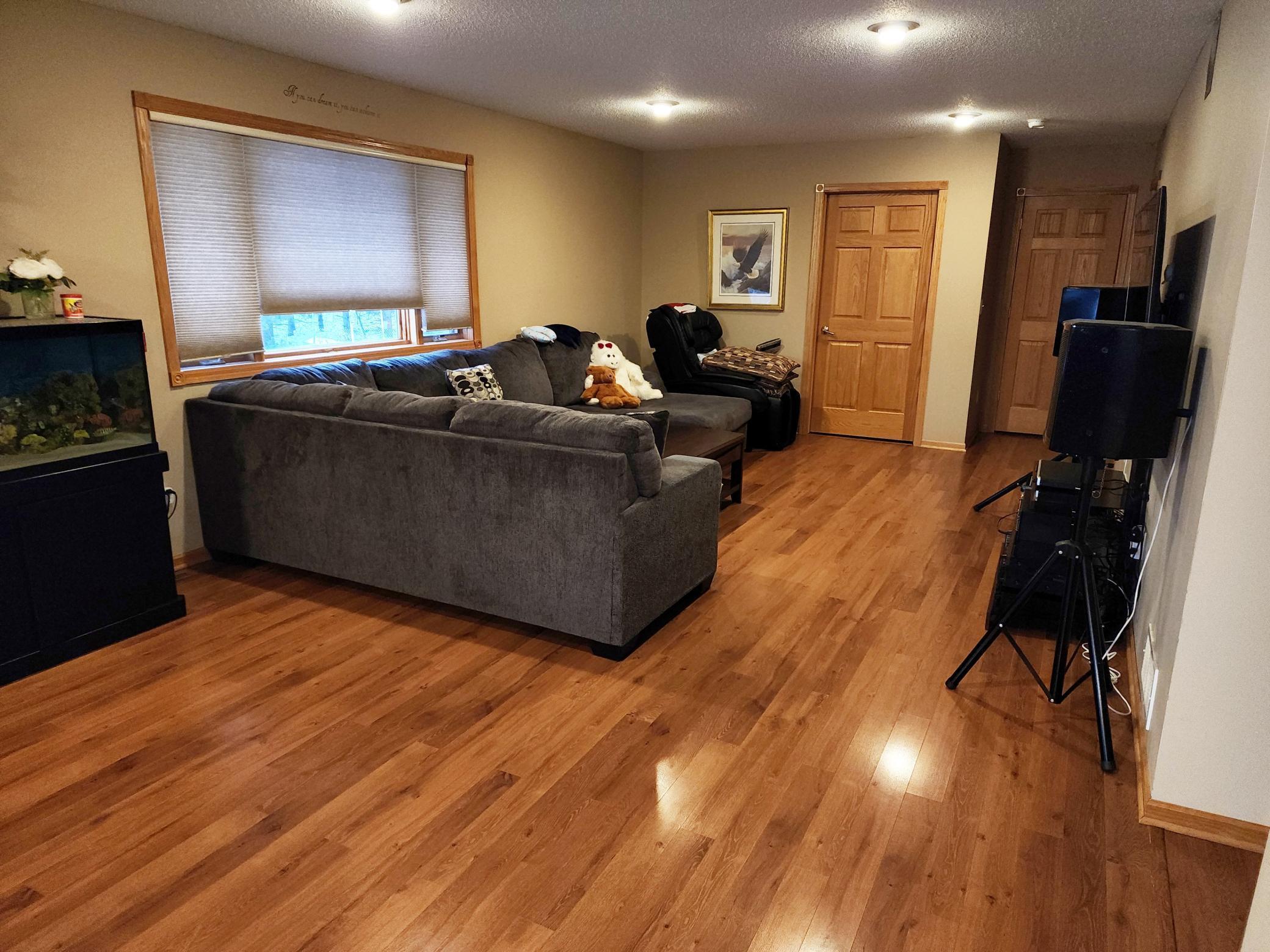 2007 single family home for sale at 527 Madison Avenue SE in Wadena, MN — 5 bed, 3 bath (photo 14 of 28)