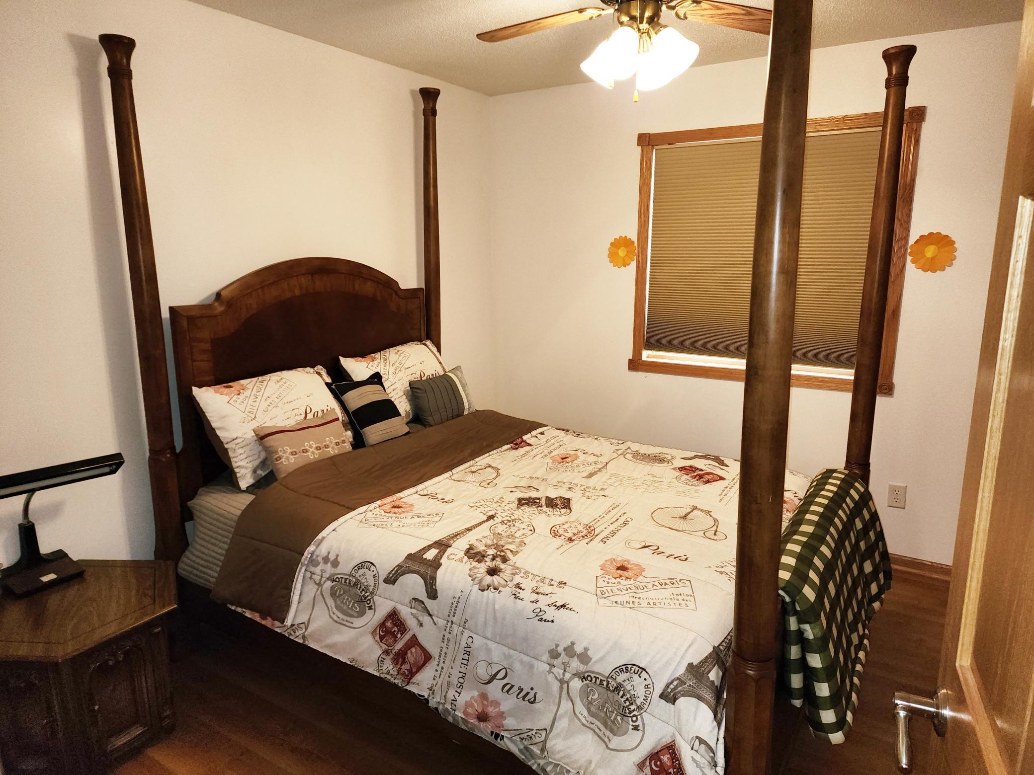 2007 single family home for sale at 527 Madison Avenue SE in Wadena, MN — 5 bed, 3 bath (photo 18 of 28)