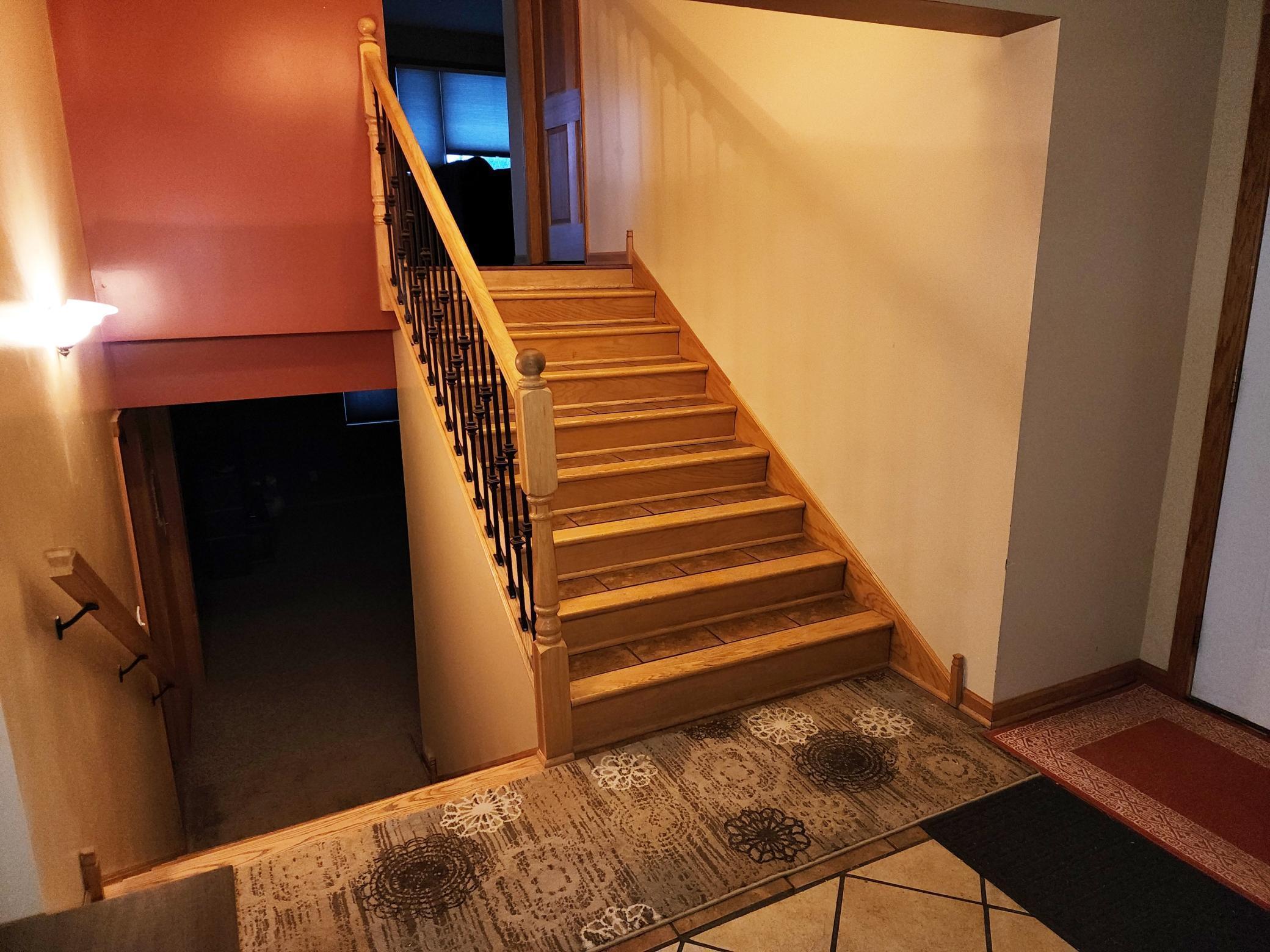 2007 single family home for sale at 527 Madison Avenue SE in Wadena, MN — 5 bed, 3 bath (photo 10 of 28)
