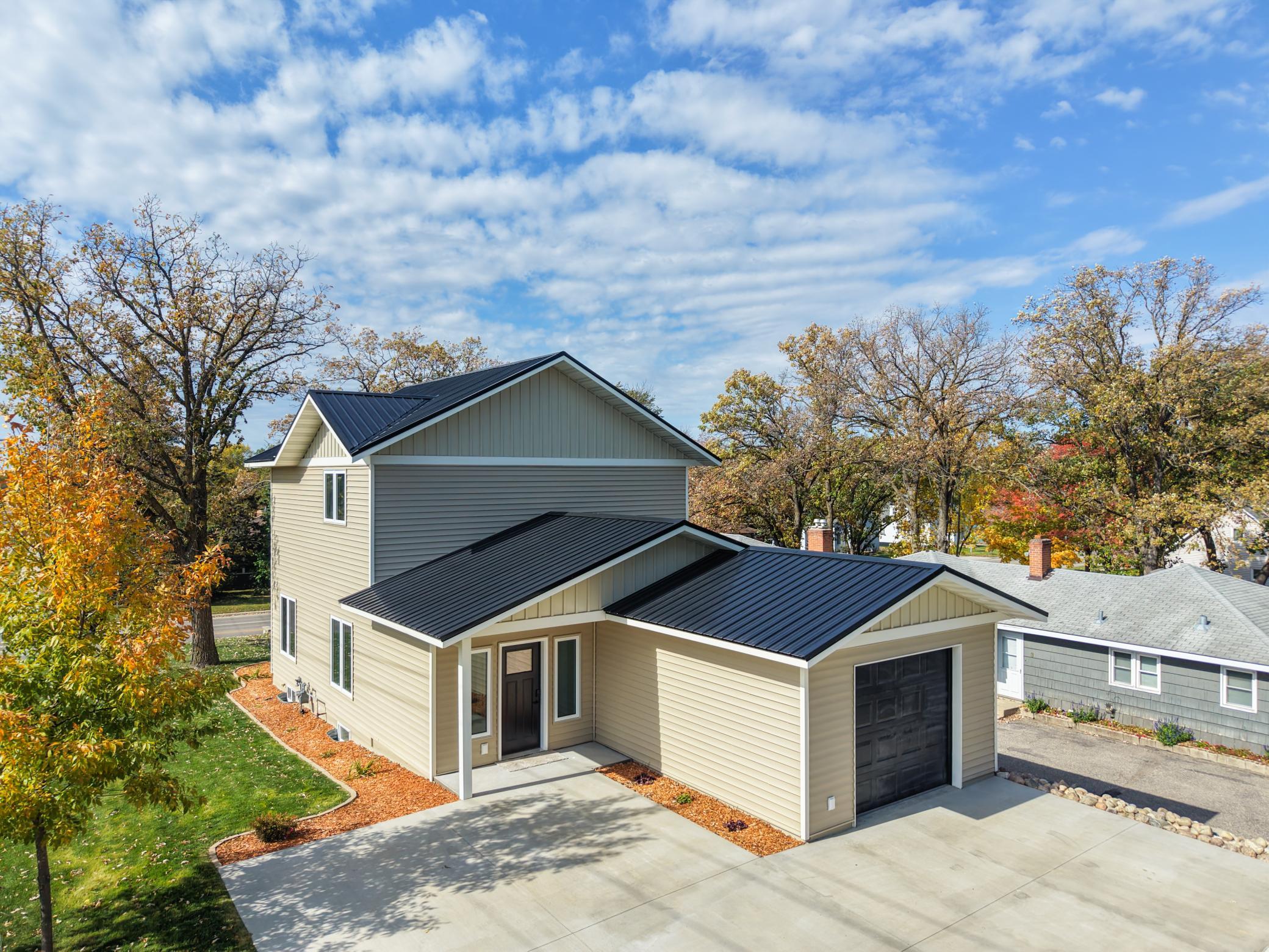 1930 single family home for sale at 1145 Roosevelt Avenue in Detroit Lakes, MN — 3 bed, 2 bath