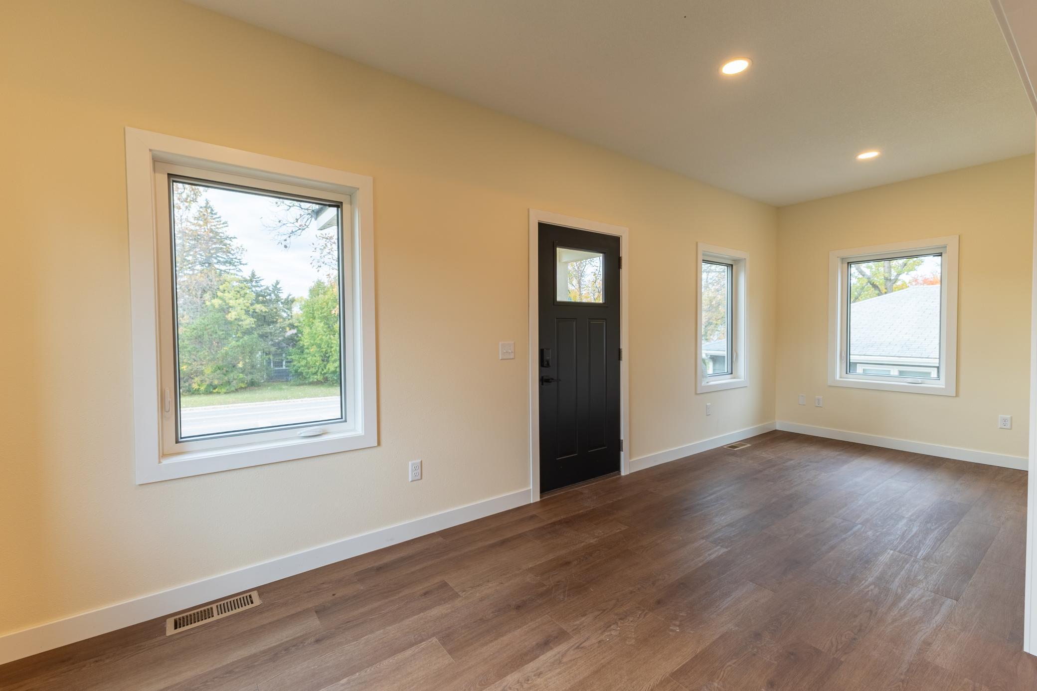 1930 single family home for sale at 1145 Roosevelt Avenue in Detroit Lakes, MN — 3 bed, 2 bath (photo 18 of 58)