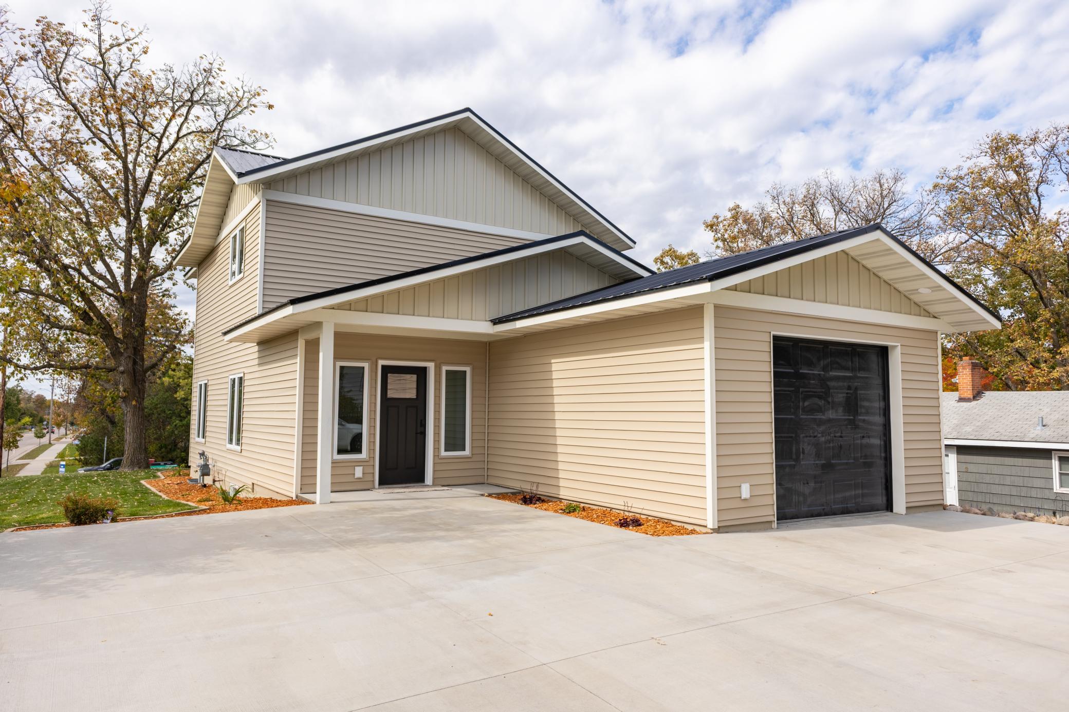 1930 single family home for sale at 1145 Roosevelt Avenue in Detroit Lakes, MN — 3 bed, 2 bath (photo 49 of 58)