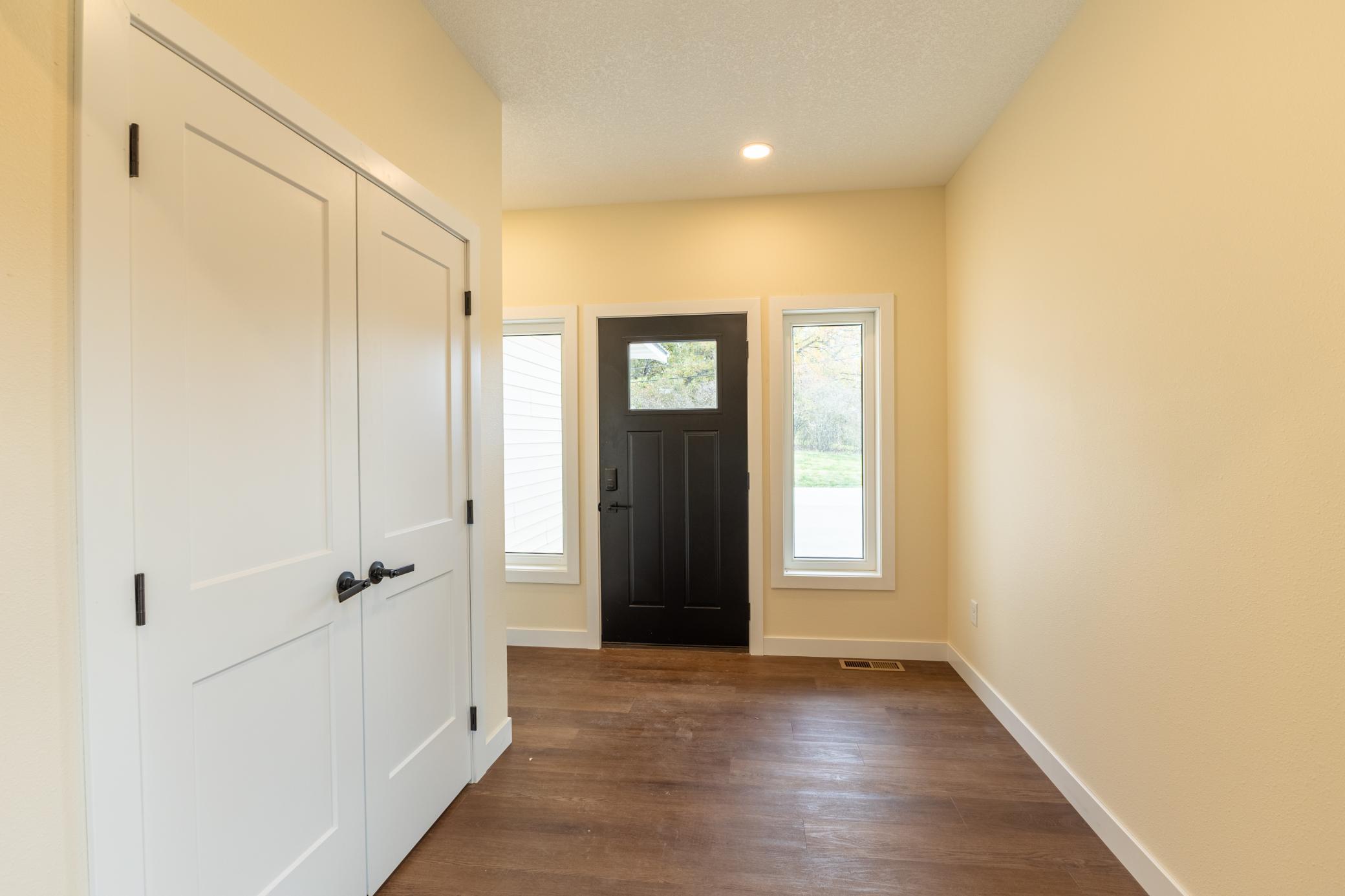1930 single family home for sale at 1145 Roosevelt Avenue in Detroit Lakes, MN — 3 bed, 2 bath (photo 8 of 58)