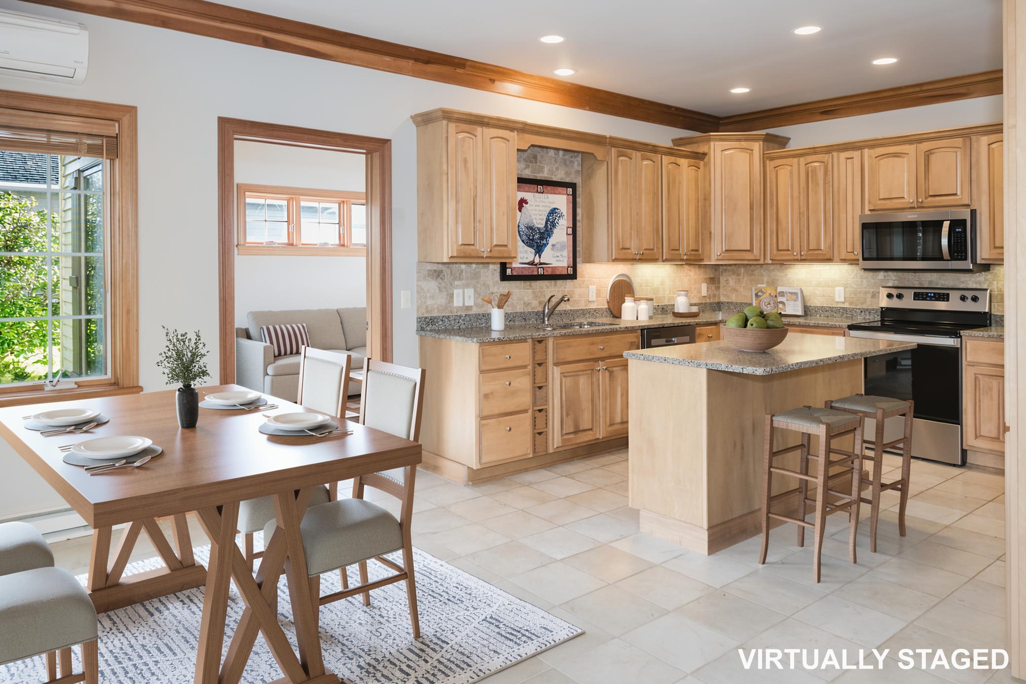 2006 twin home for sale at 816 Whitetail Lane in Detroit Lakes, MN — 2 bed, 2 bath (photo 11 of 45)
