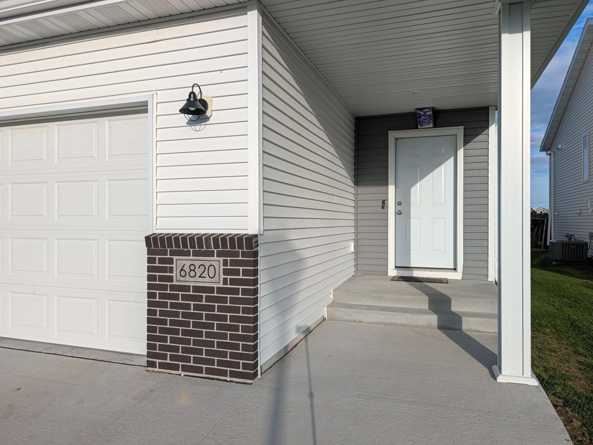 2023 single family home for sale at 6820 JOSEPH Street in Horace, ND — 3 bed, 3 bath (photo 11 of 48)