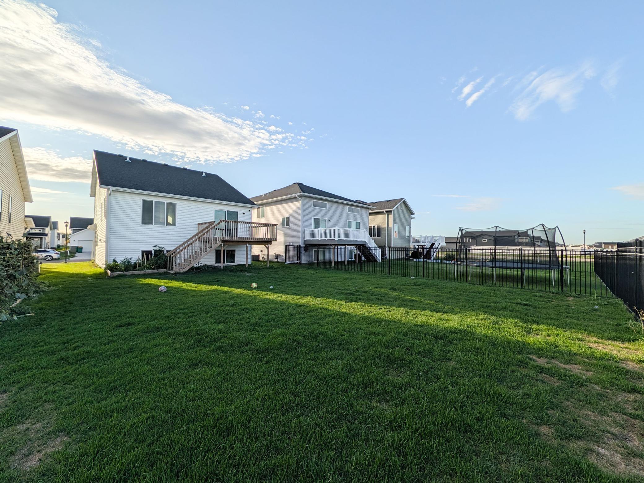 2023 single family home for sale at 6820 JOSEPH Street in Horace, ND — 3 bed, 3 bath (photo 7 of 48)