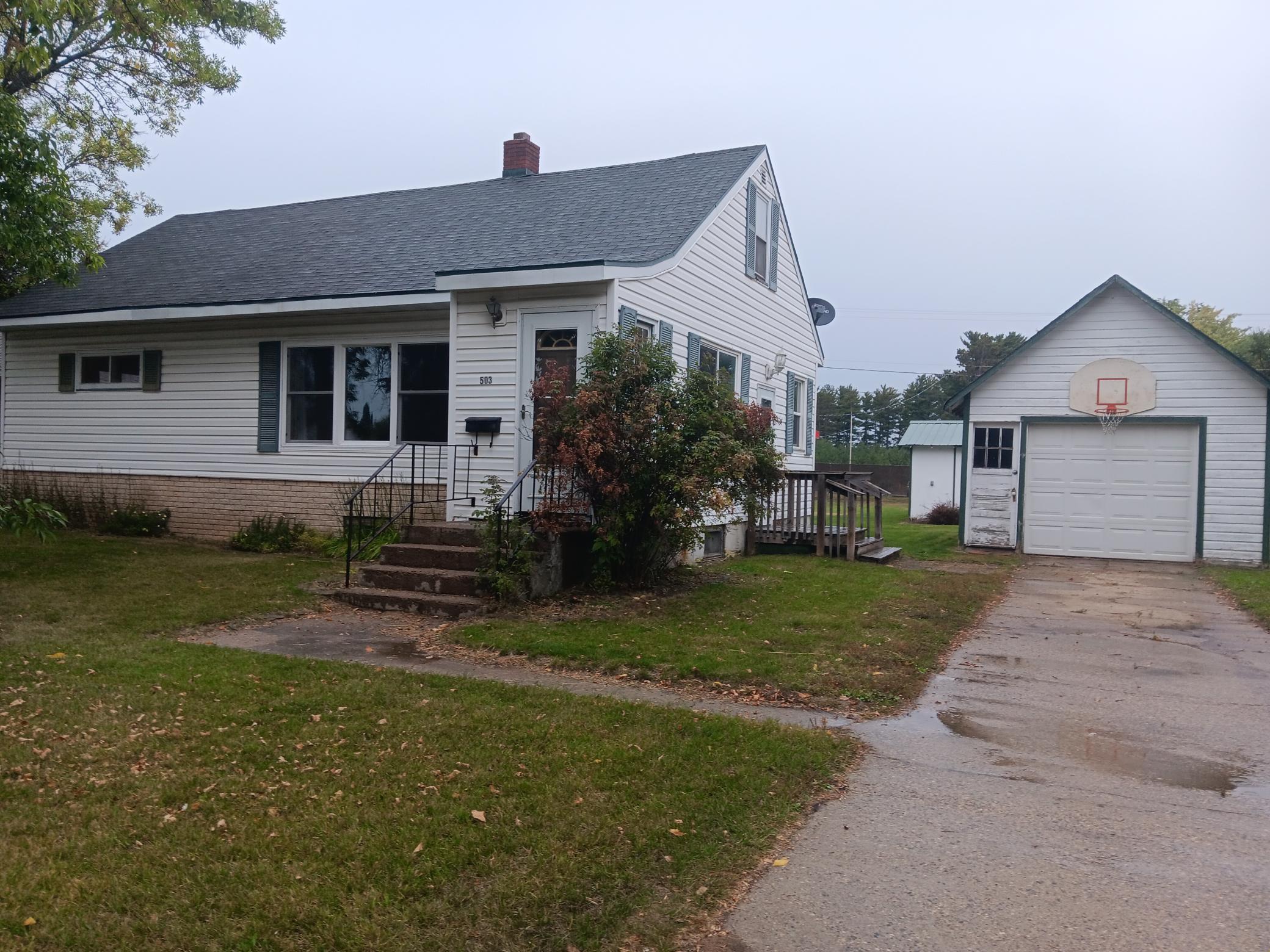 1947 single family home for sale at 503 2nd Street W in Park Rapids, MN — 2 bed, 2 bath (photo 31 of 43)