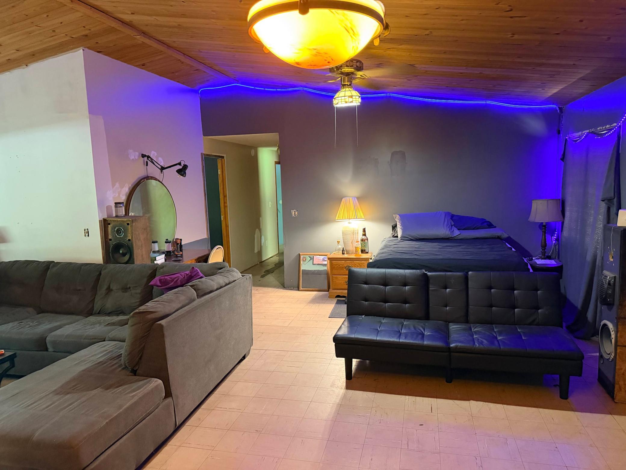 1977 single family home for sale at 110 28th Street E in Brainerd, MN — 3 bed, 2 bath (photo 4 of 16)