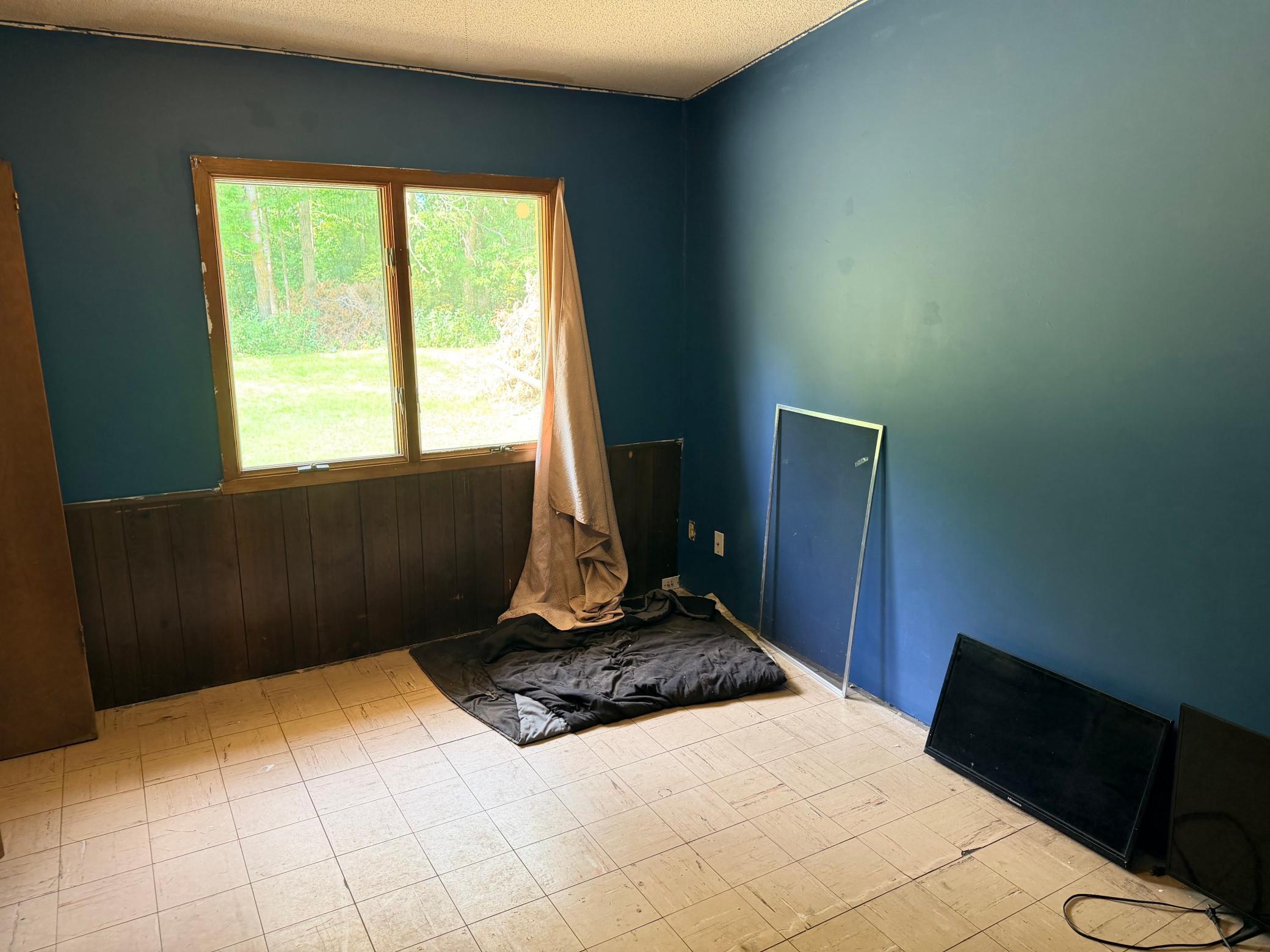 1977 single family home for sale at 110 28th Street E in Brainerd, MN — 3 bed, 2 bath (photo 8 of 16)