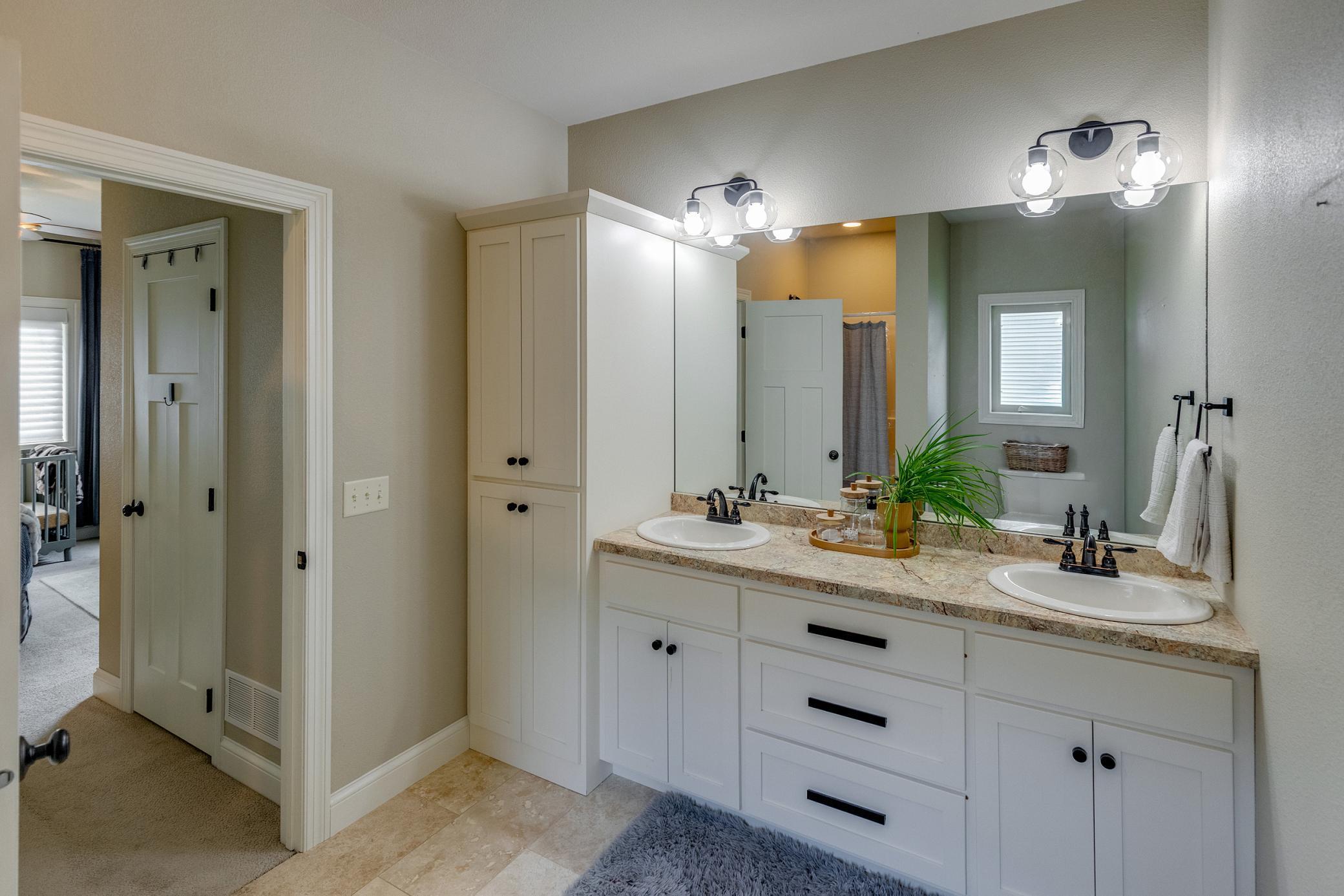 2014 single family home for sale at 13177 Preserve Circle in Baxter, MN — 4 bed, 3 bath (photo 14 of 42)