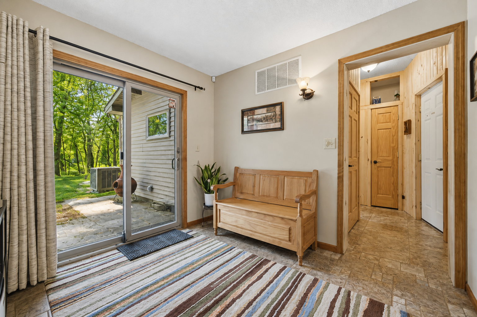 2000 single family home for sale at 17135 200th Street in Lake Park, MN — 3 bed, 2 bath (photo 18 of 40)