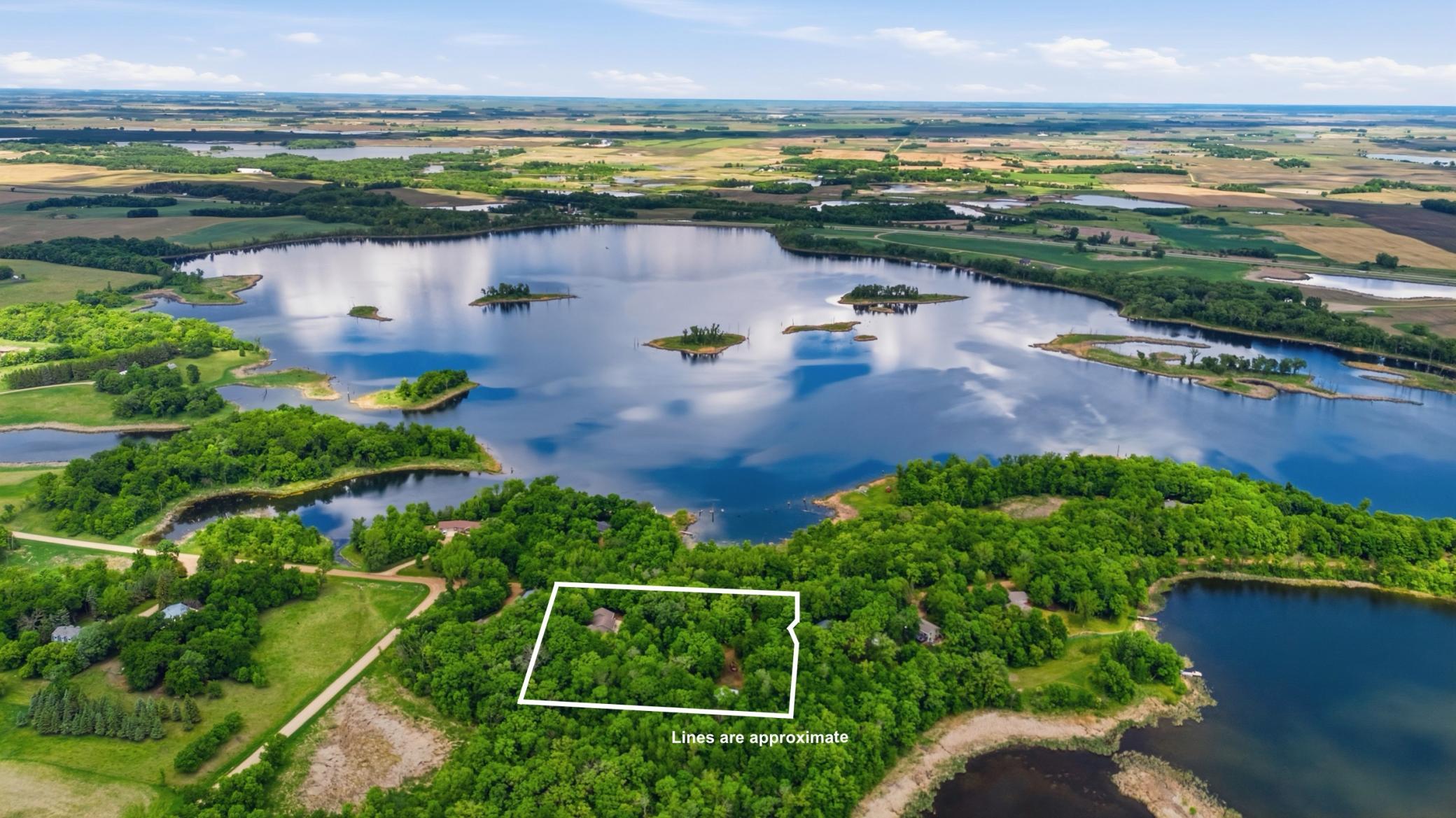 2000 single family home for sale at 17135 200th Street in Lake Park, MN — 3 bed, 2 bath (photo 37 of 40)