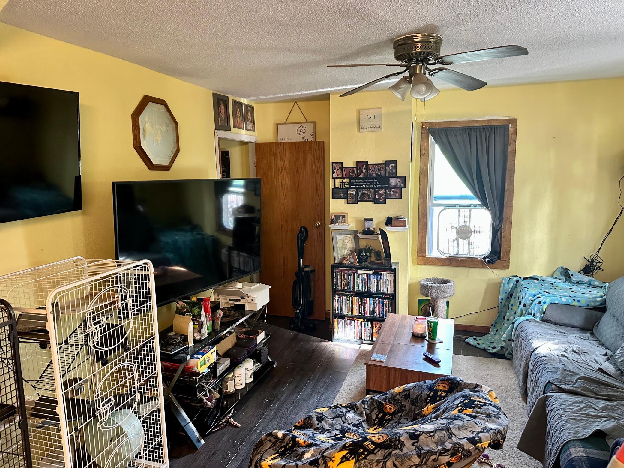 1940 single family home for sale at 222 Cedar Avenue NE in Wadena, MN — 2 bed, 1 bath (photo 7 of 17)