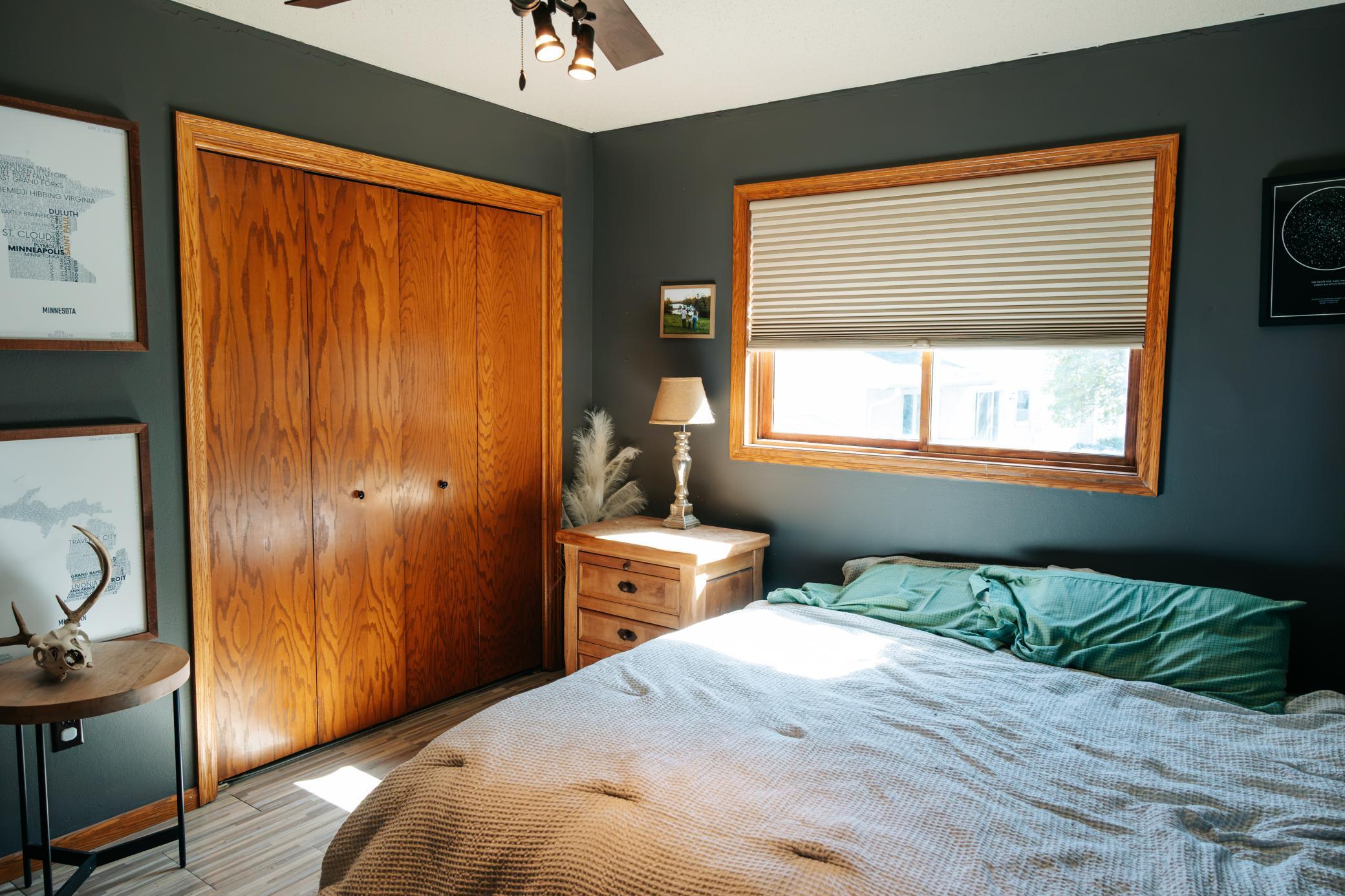 1988 single family home for sale at 3503 13th Street S in Moorhead, MN — 4 bed, 2 bath (photo 26 of 56)