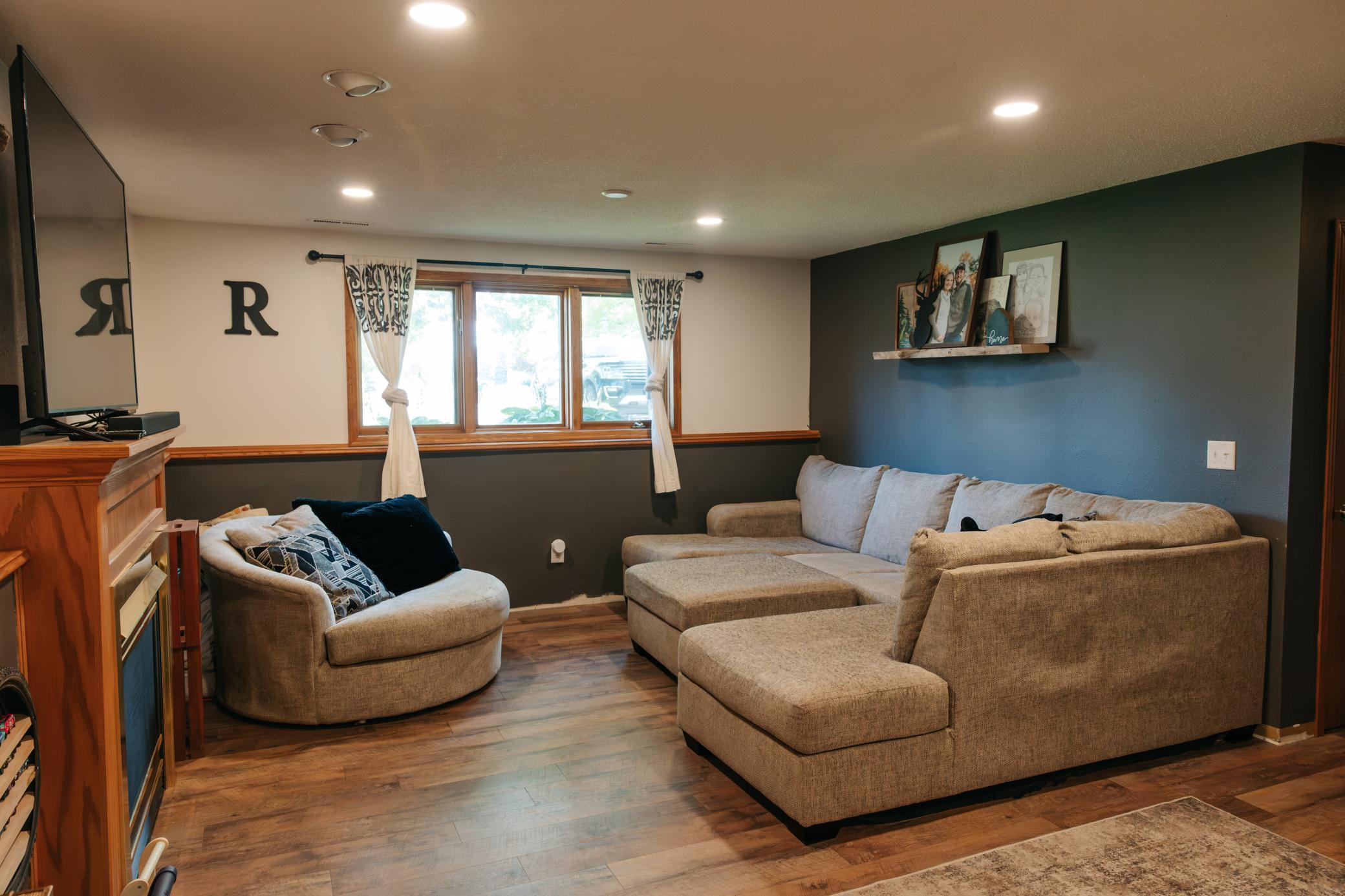 1988 single family home for sale at 3503 13th Street S in Moorhead, MN — 4 bed, 2 bath (photo 32 of 56)