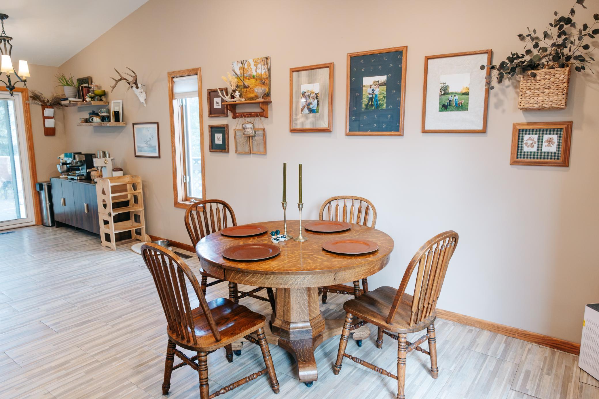 1988 single family home for sale at 3503 13th Street S in Moorhead, MN — 4 bed, 2 bath (photo 10 of 56)
