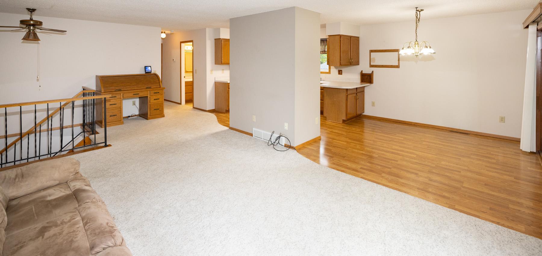 1984 single family home for sale at 1913 26 1/2 Avenue S in Fargo, ND — 4 bed, 2 bath (photo 12 of 47)
